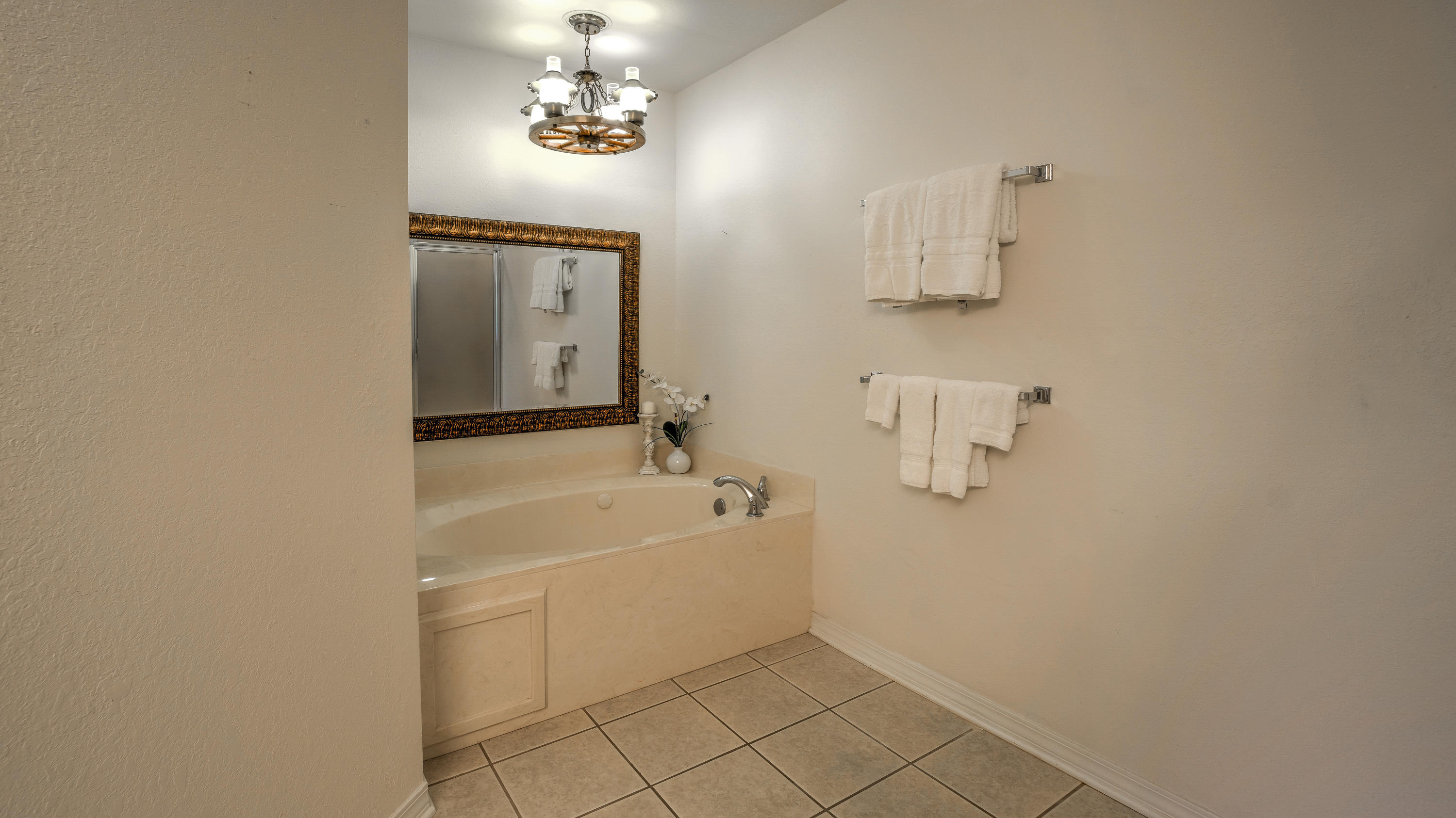 EMERALD LAKES PH 1 - Residential