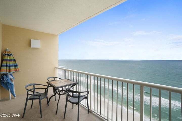 MAJESTIC BEACH TOWERS I - Residential