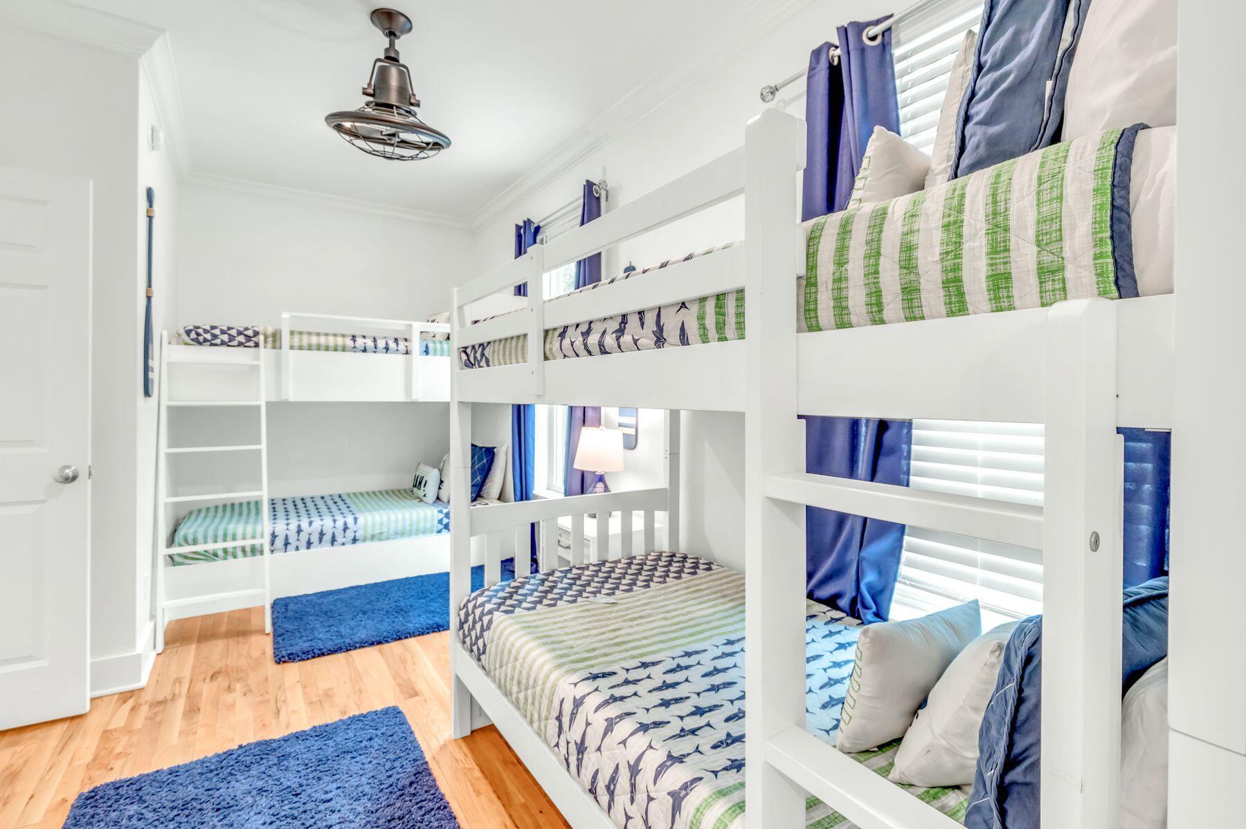 WHITES GULFVIEW ESTATES - Residential
