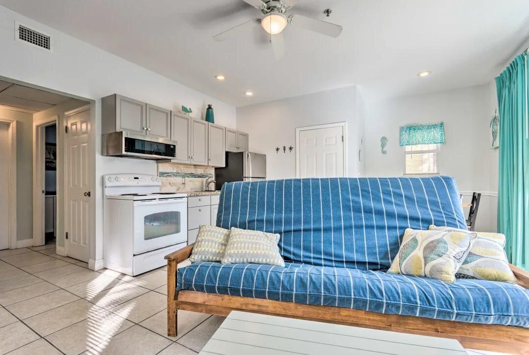 NANTUCKET COTTAGES - Residential