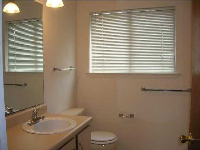 DOWNTOWNER - Residential Lease