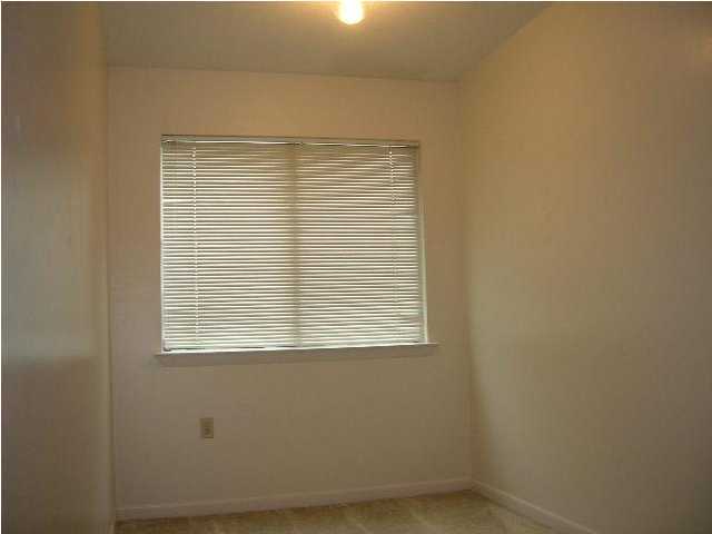DOWNTOWNER - Residential Lease