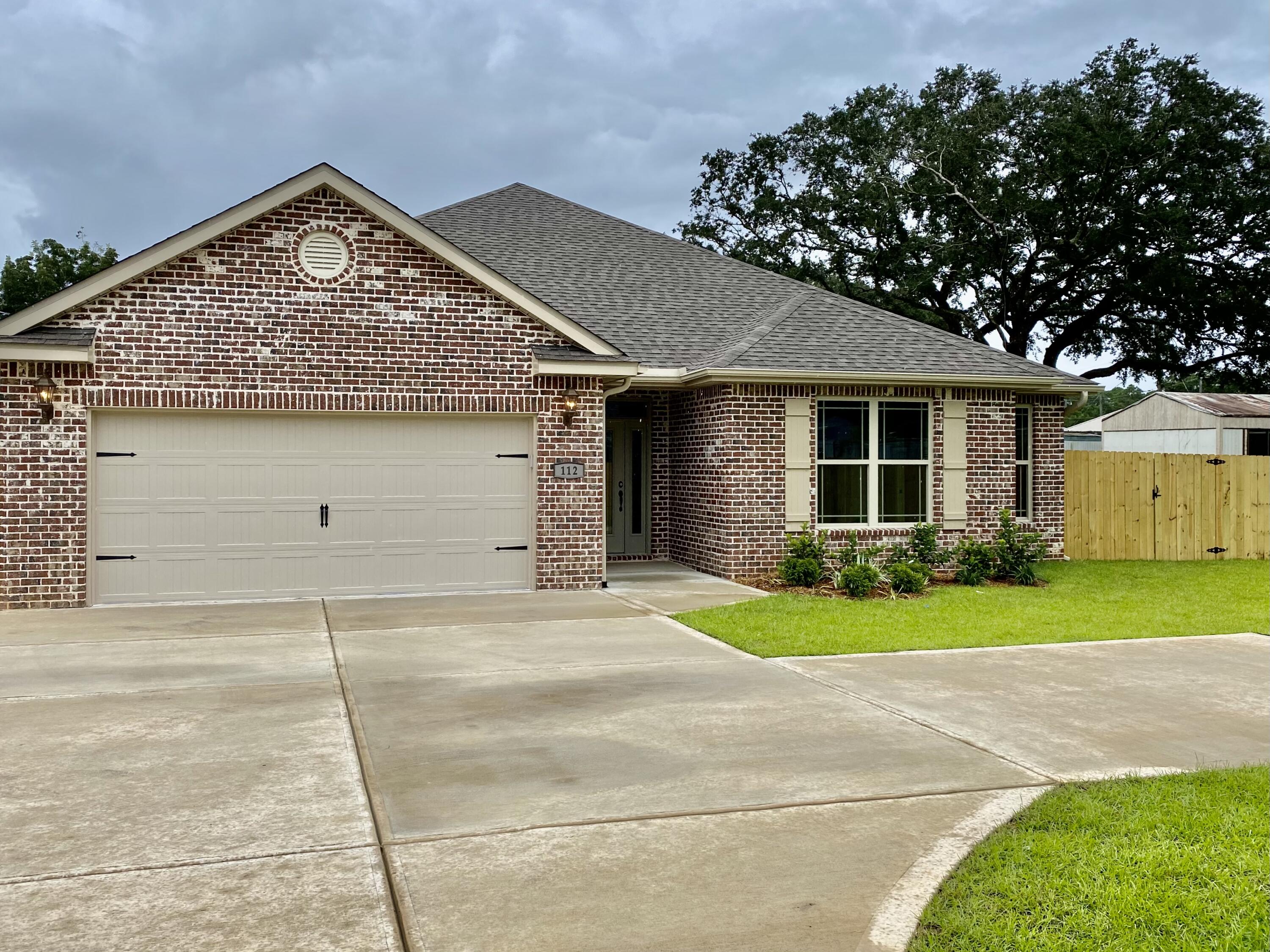 Welcome home to this beautiful 3
bedroom 2 bath home centrally located to Airforce Bases, Shopping, Restaurants, and the white sandy beaches of the Emerald Coast.   As you enter this fabulous home you will enjoy the beautiful spacious living room with tray ceilings open to the kitchen that has beautiful kitchen cabinetry, spacious granite countertops and breakfast bar for those family gatherings.   The master bedroom offers tray ceilings with crown molding and a beautiful master bath with marble garden tub and separate shower and separate granite vanities. Check out the back yard for those family barbecues and awesome porch!! Make this fabulous home yours today.  Buyer to verify all areas of importance including but not limited to room sizes, zoning, etc.