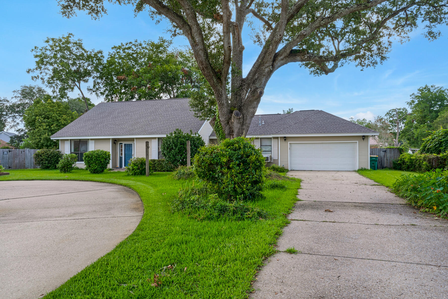CLOVERDALE S/D 1ST ADDN - Residential Lease