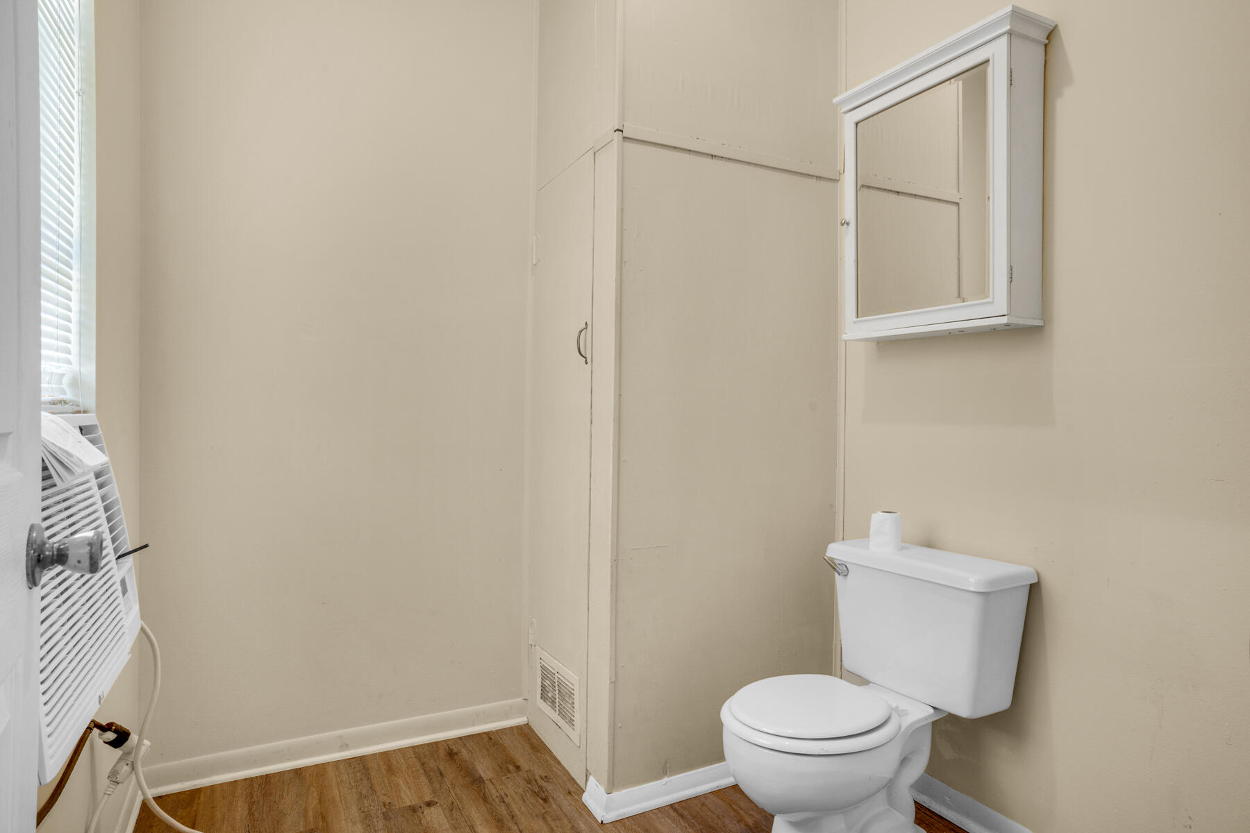 CLOVERDALE S/D 1ST ADDN - Residential Lease