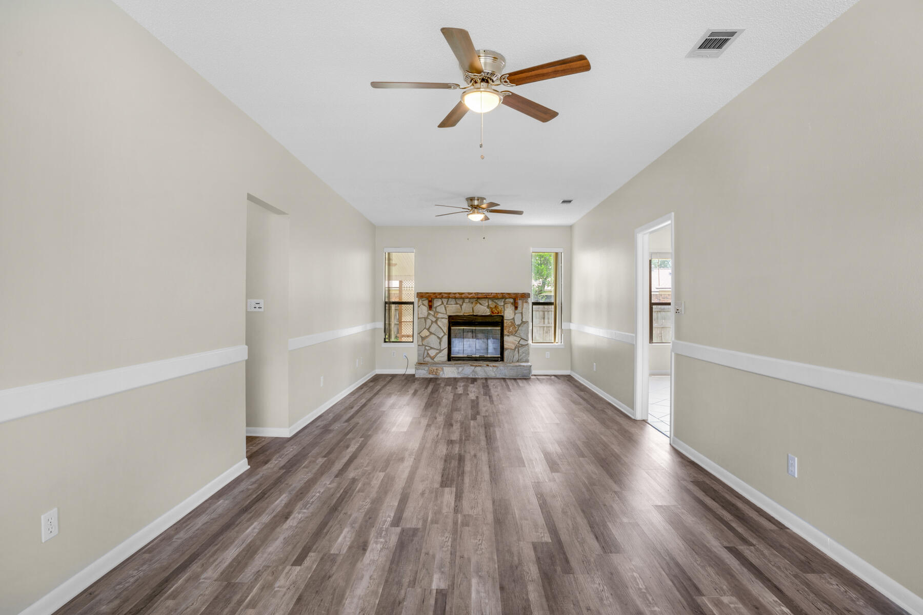 CLOVERDALE S/D 1ST ADDN - Residential Lease