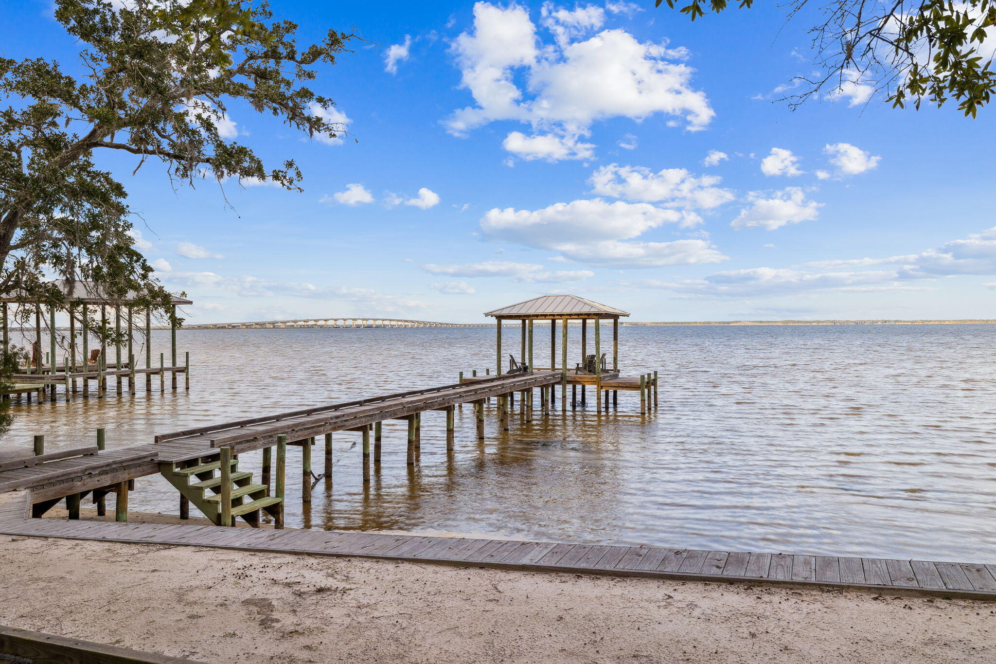 ESTUARY S/D - Land