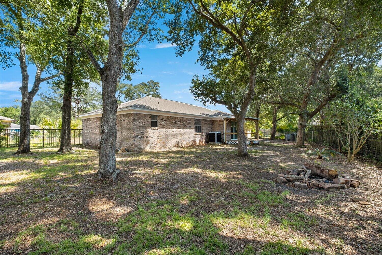 BRIARCLIFF - Residential