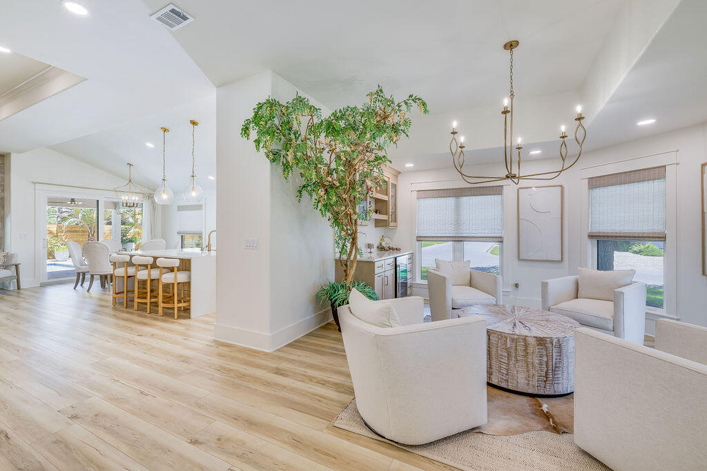 EMERALD LAKES PH 1 - Residential
