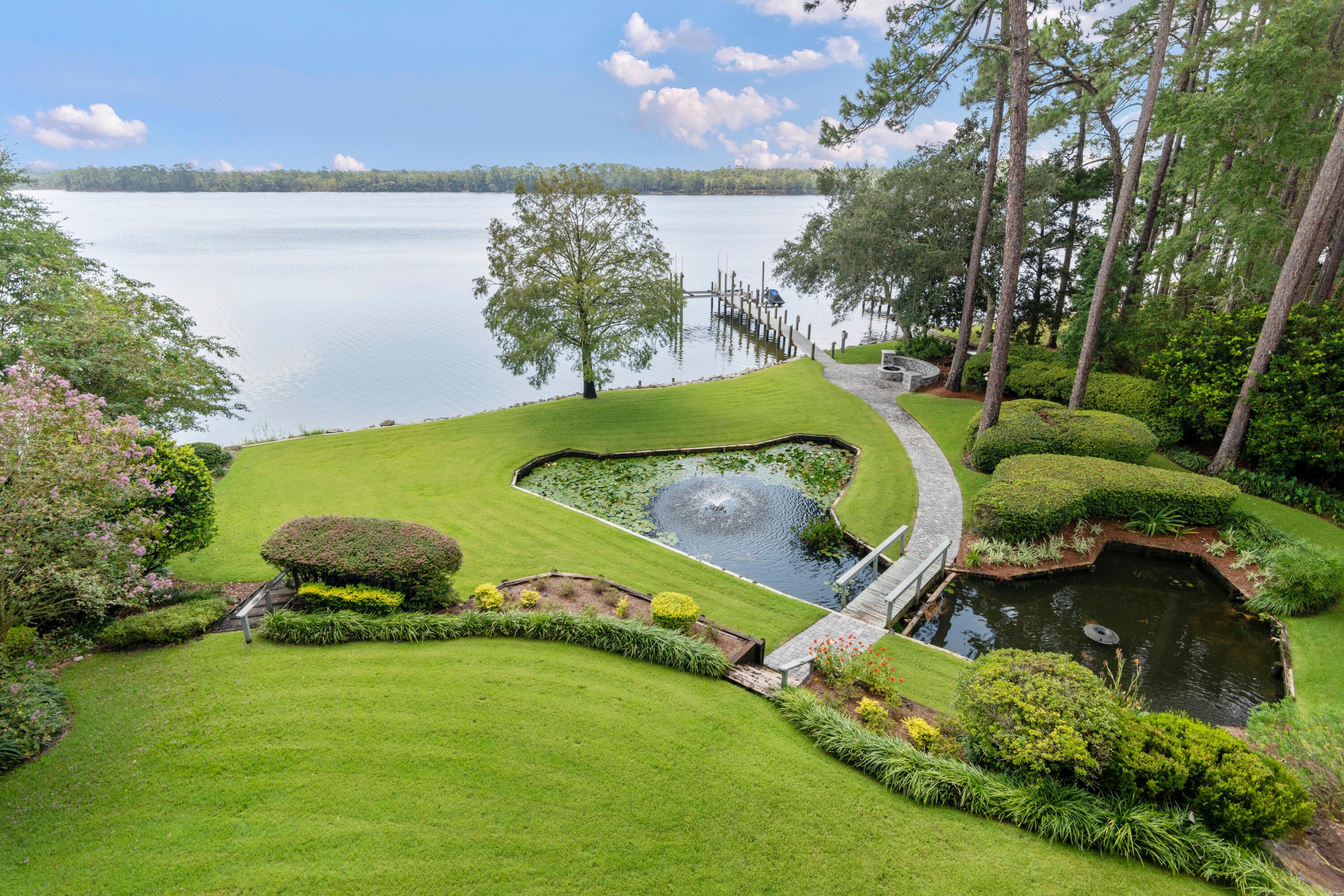 ROCKY BAYOU COUNTRY CLUB ESTATES 2 - Residential
