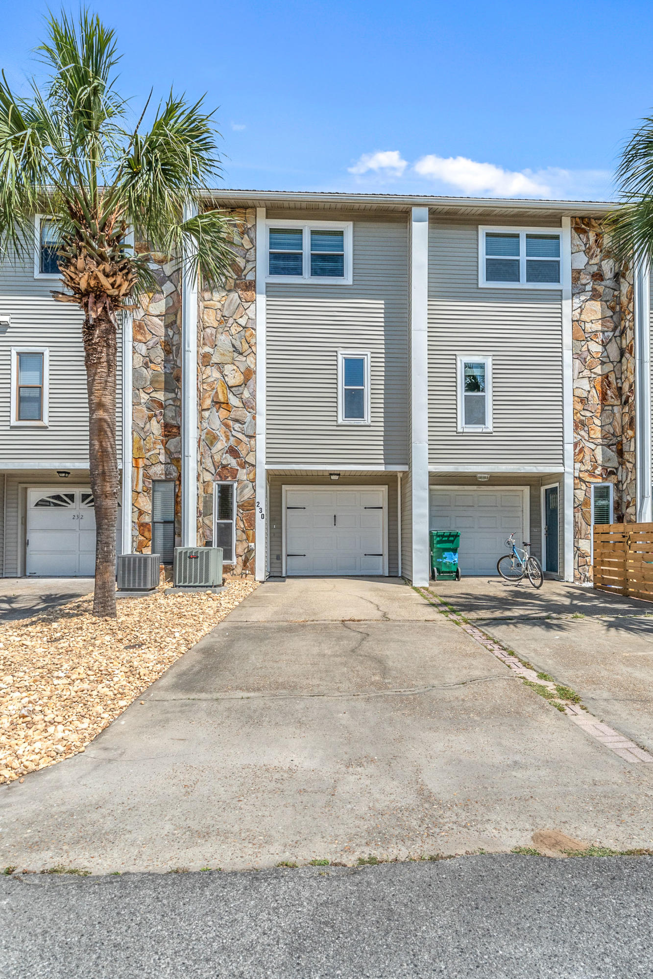 Snug Harbor Town Homes - Residential Lease