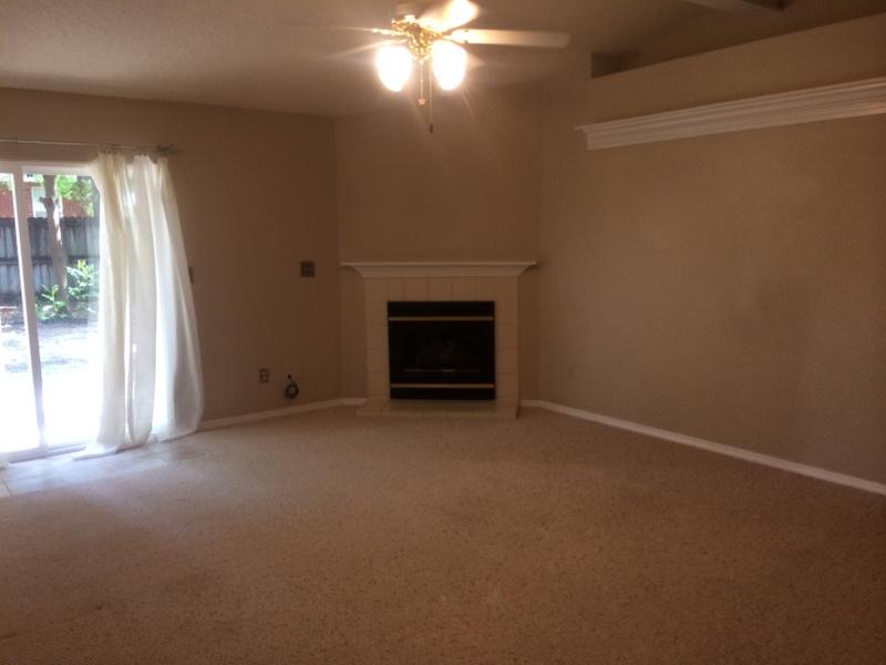PINNACLE POINT - Residential Lease