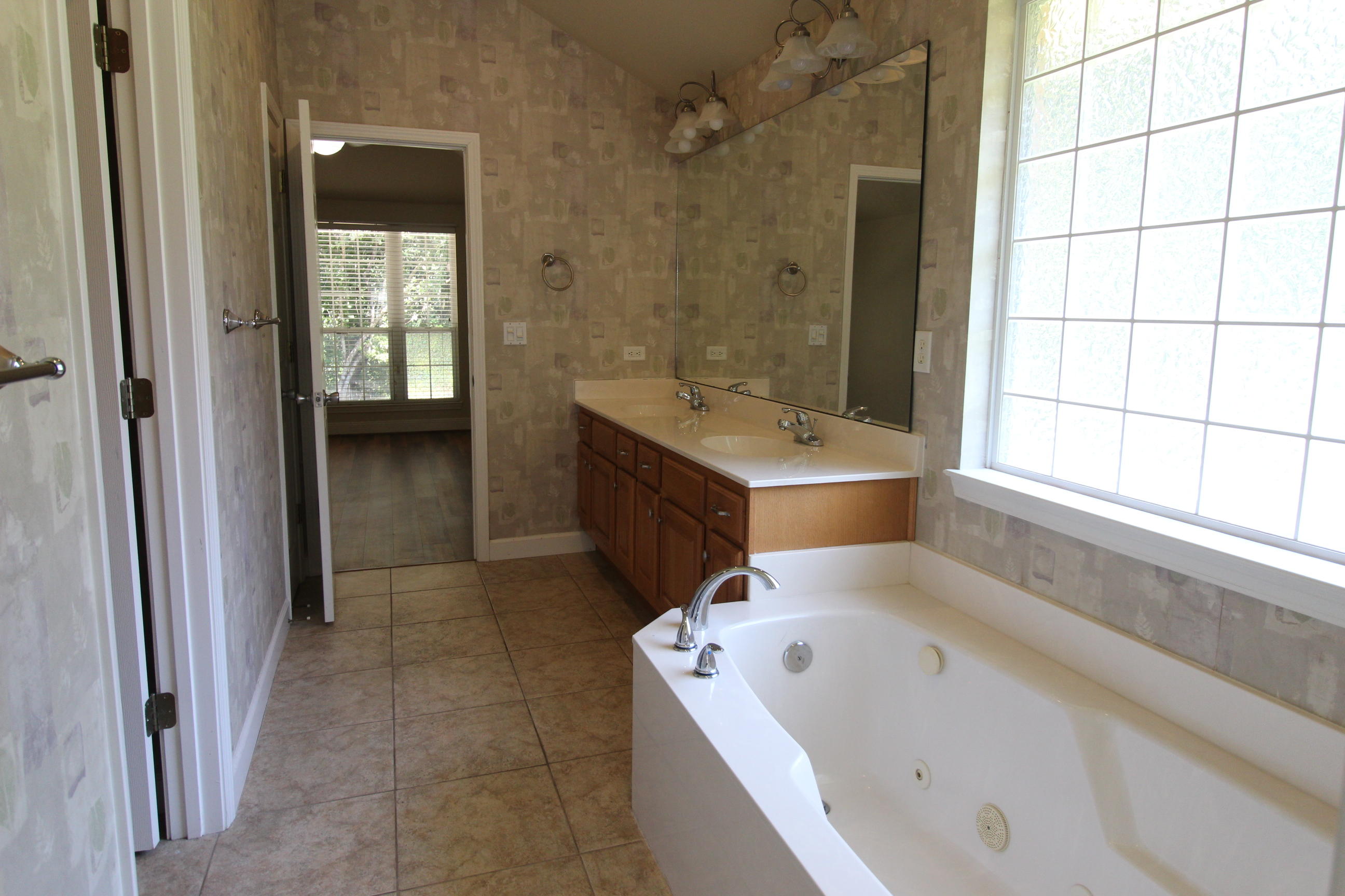 ROCKYWOOD PH 5 - Residential Lease