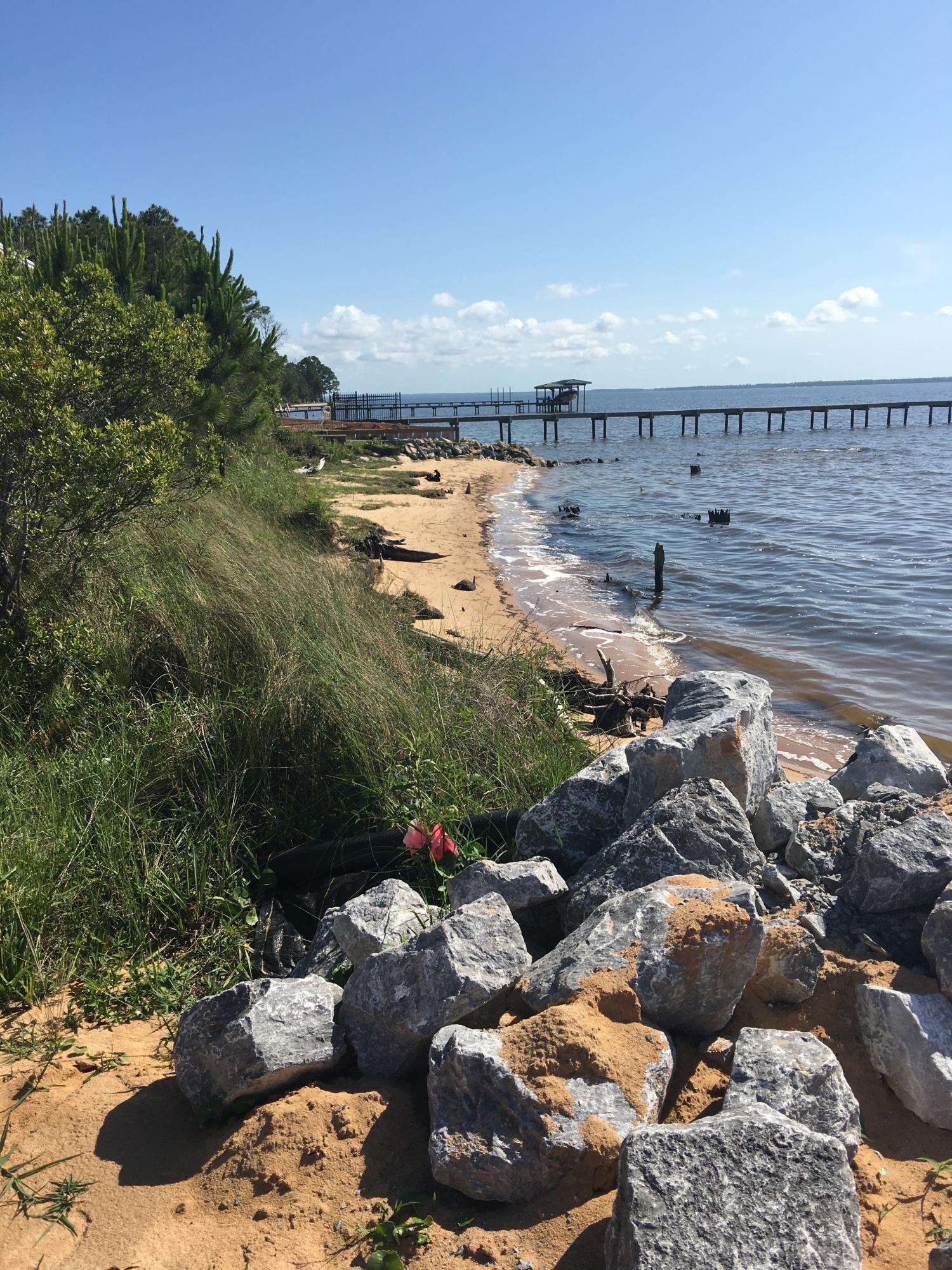 Lot 1, Block E, Sea Pines s/d and southerly 1/2 of adjacent ROW (vacated) Bayview CT adjacent to lot - Land