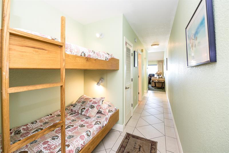 DESTIN BEACH CLUB - Residential