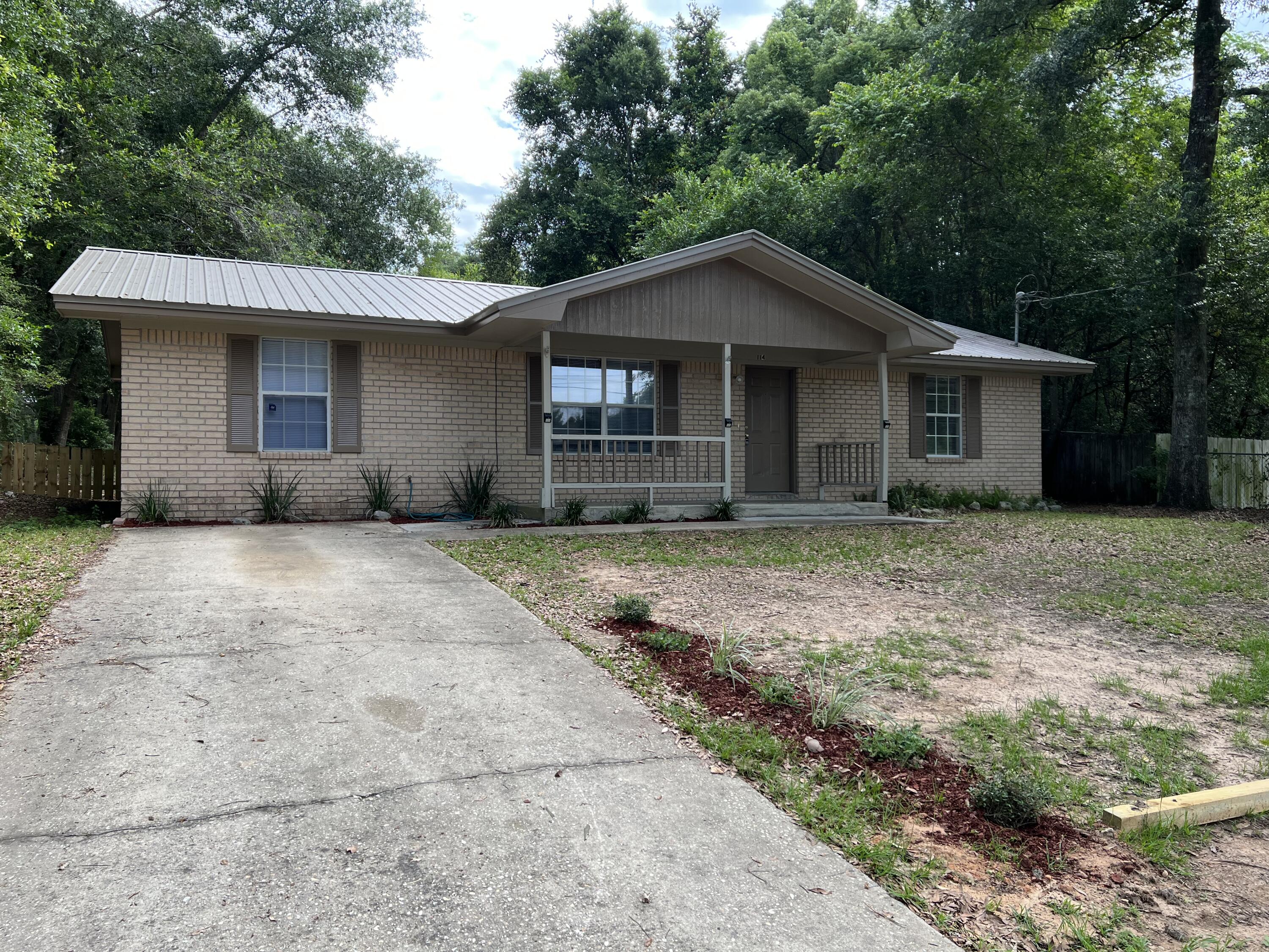 Plat of Defuniak Springs - Residential Lease
