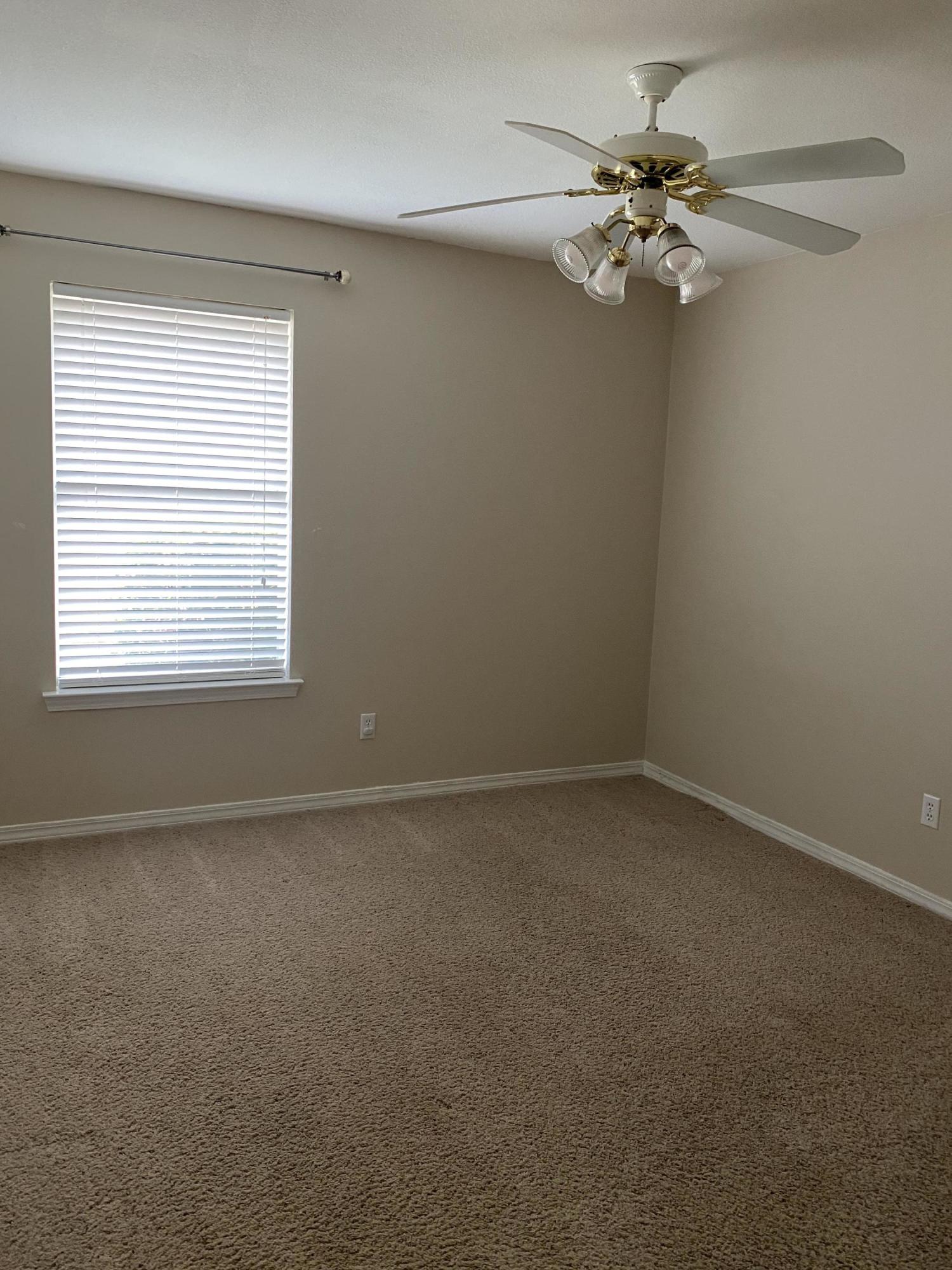 SANDY BEACH ESTATES - Residential Lease
