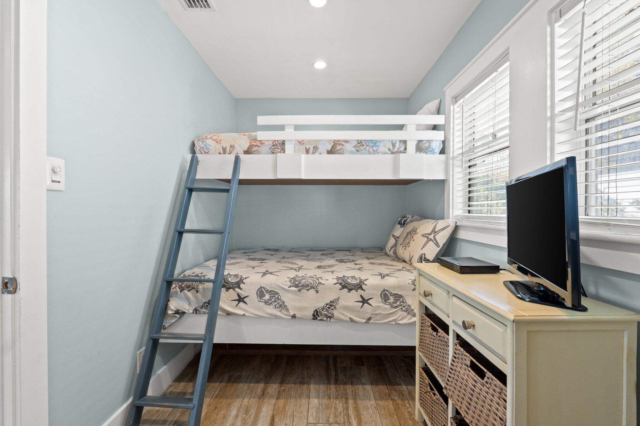 SEAGROVE 1ST ADDN - Residential