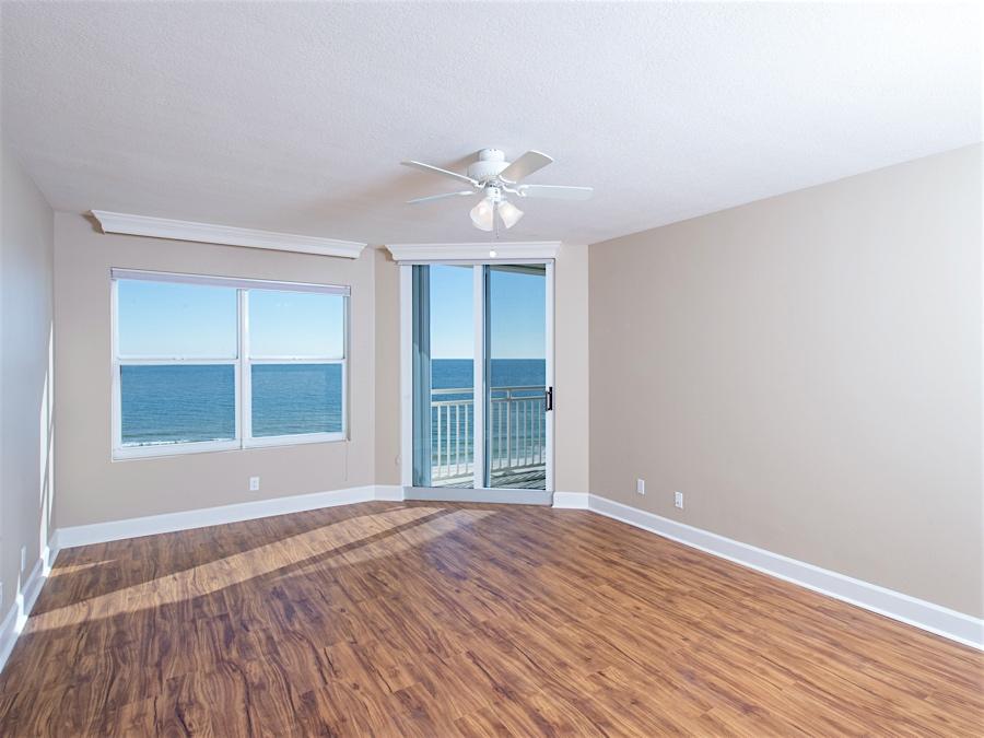 SEASPRAY CONDO - Residential