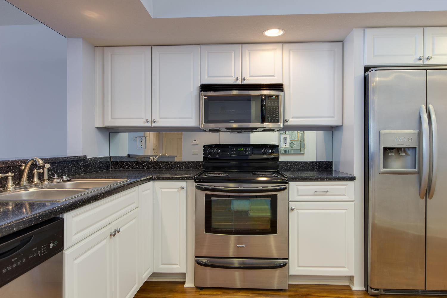 SEASPRAY CONDO - Residential