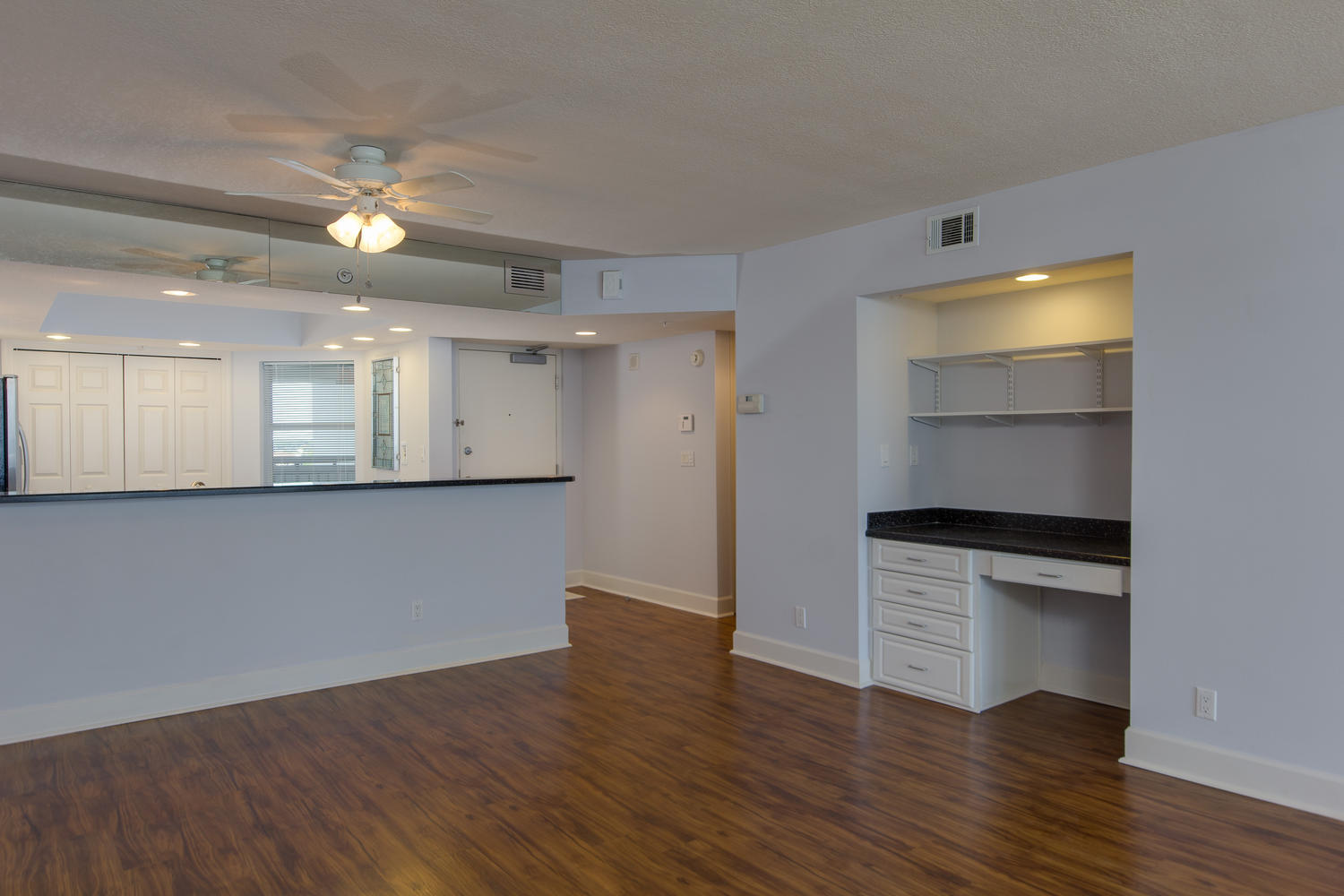 SEASPRAY CONDO - Residential