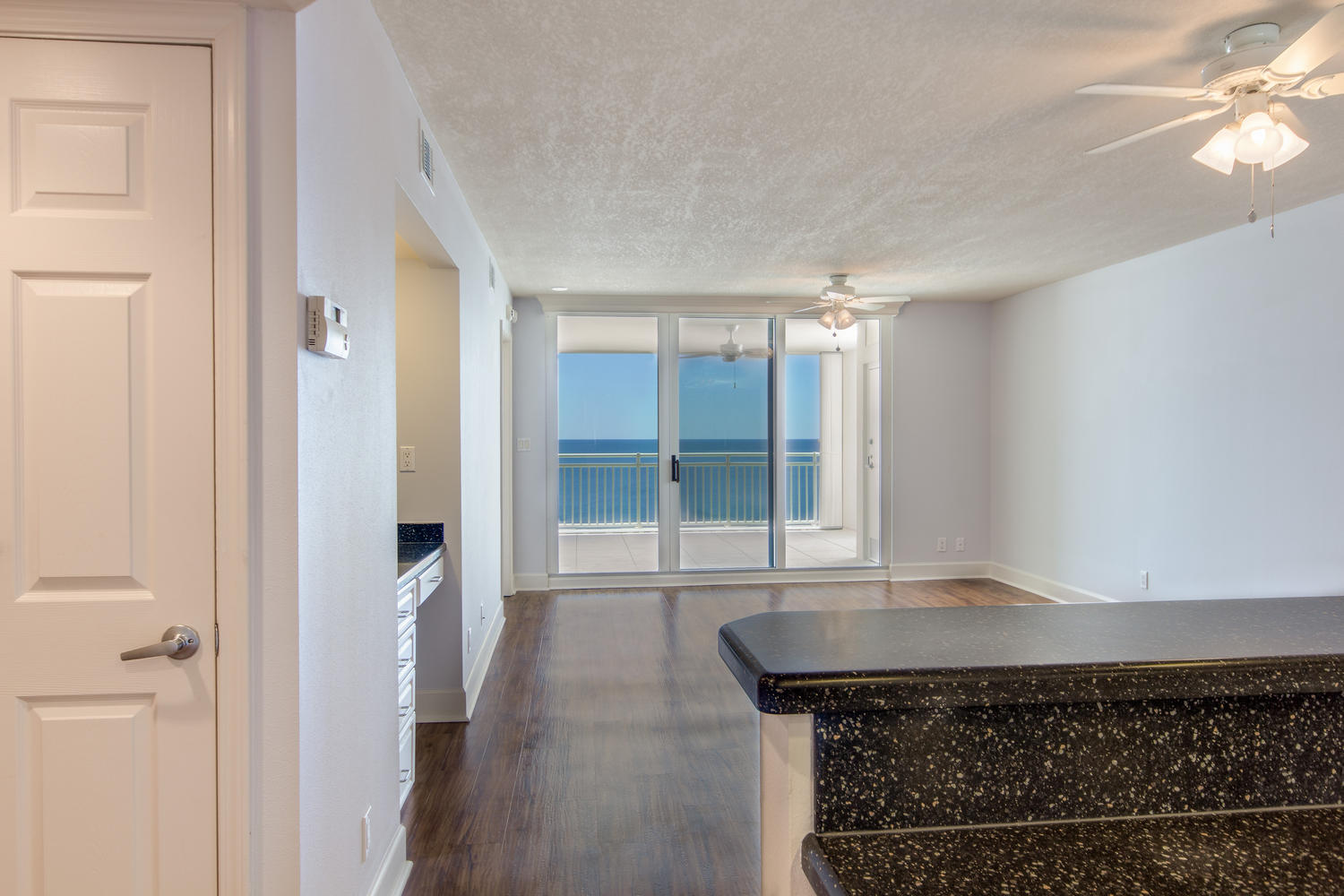 SEASPRAY CONDO - Residential