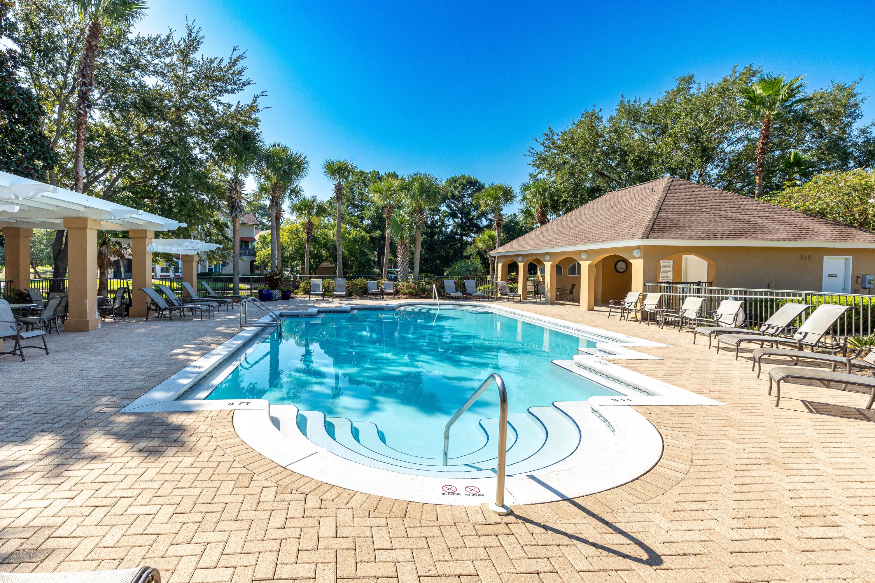 TURNBERRY VILLAS CONDO - Residential
