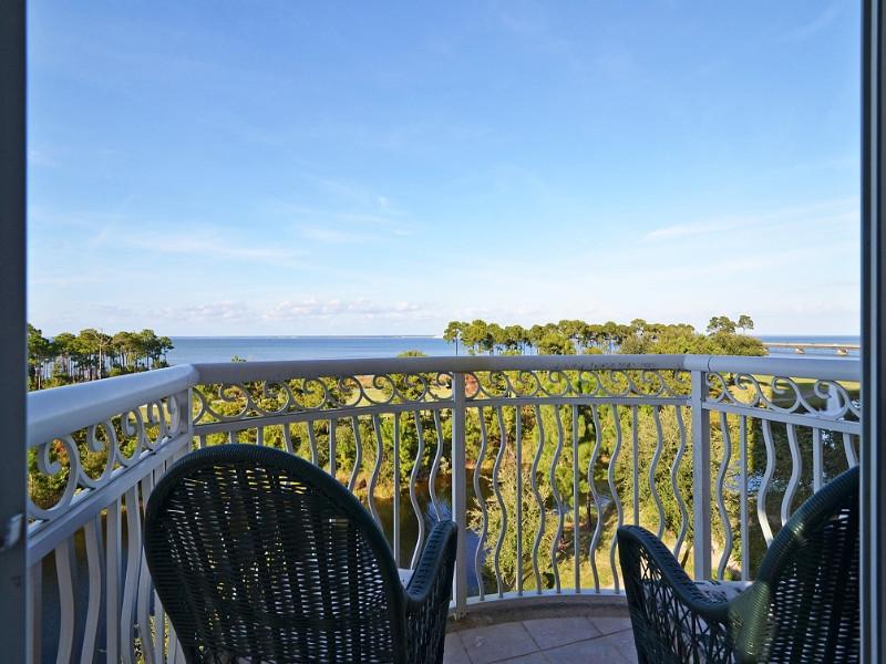 ONE WATER PLACE AT KELLY PLANTATION - Residential Lease