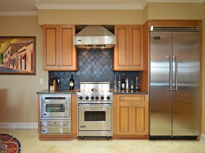 ONE WATER PLACE AT KELLY PLANTATION - Residential Lease