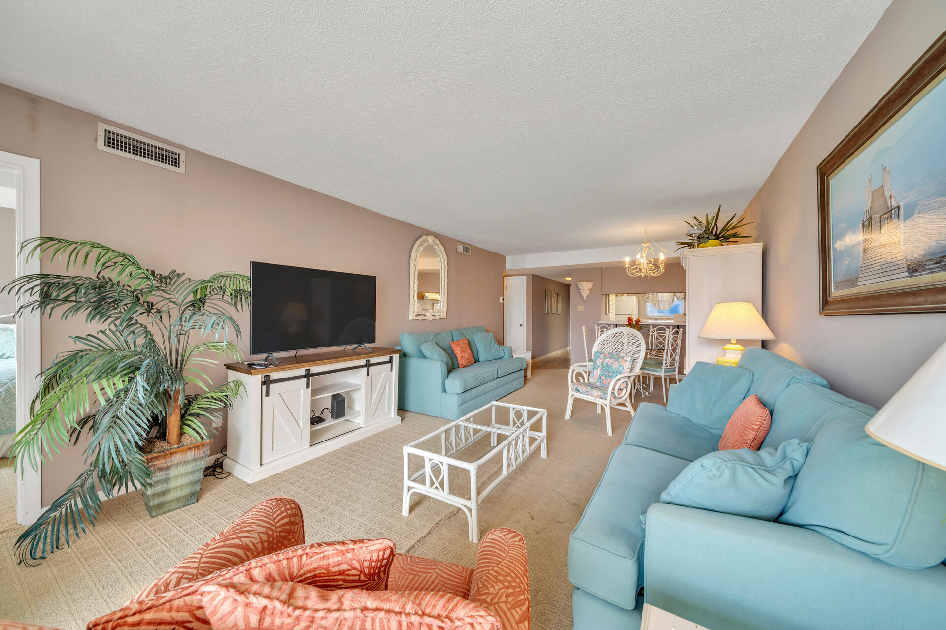 EL MATADOR CONDO - Residential