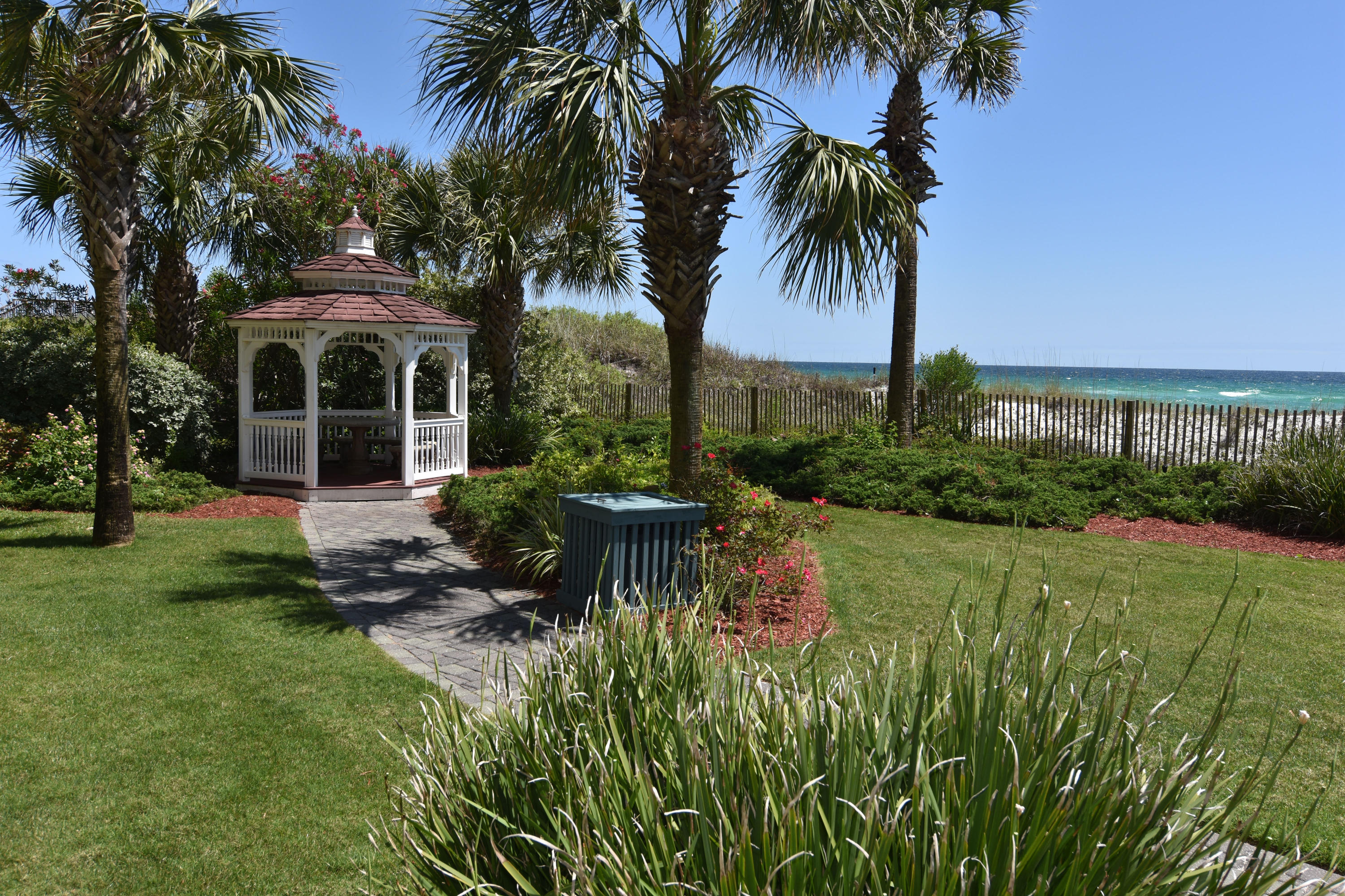 WATERS EDGE - Residential