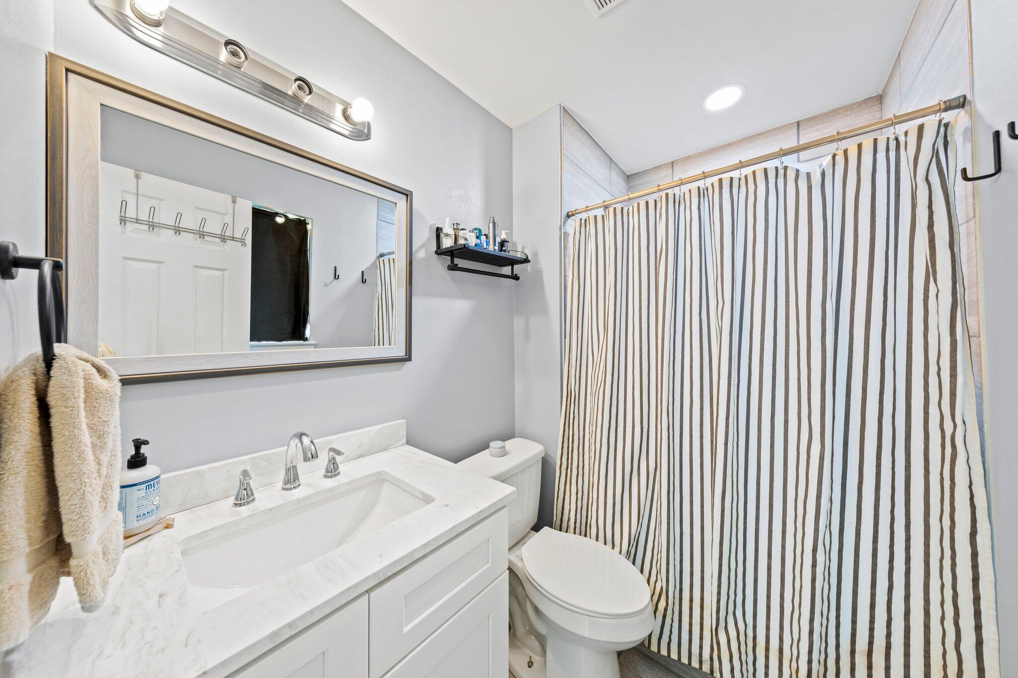 SHERWOOD FOREST - Residential Lease