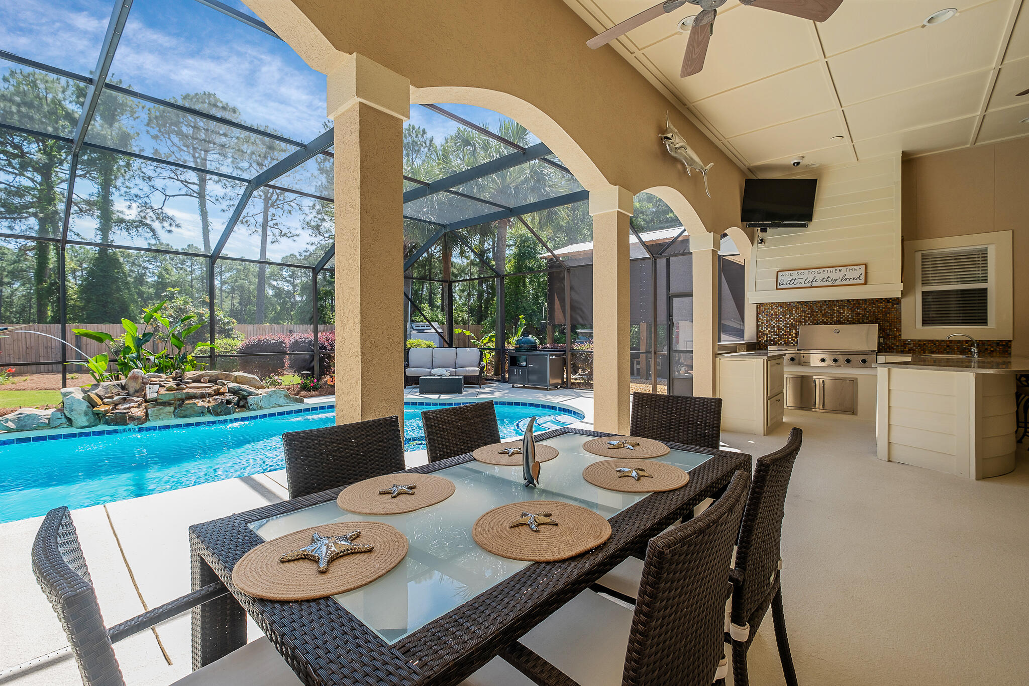 WHISPERING OAKS S/D - Residential