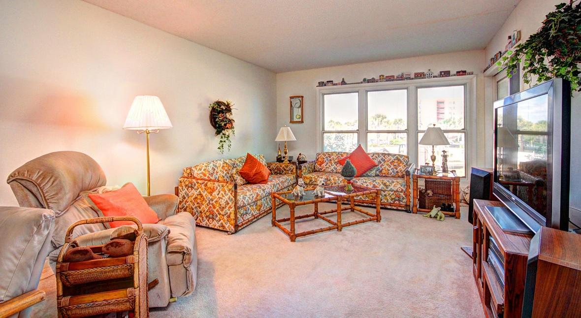 EMERALD ISLE - Residential