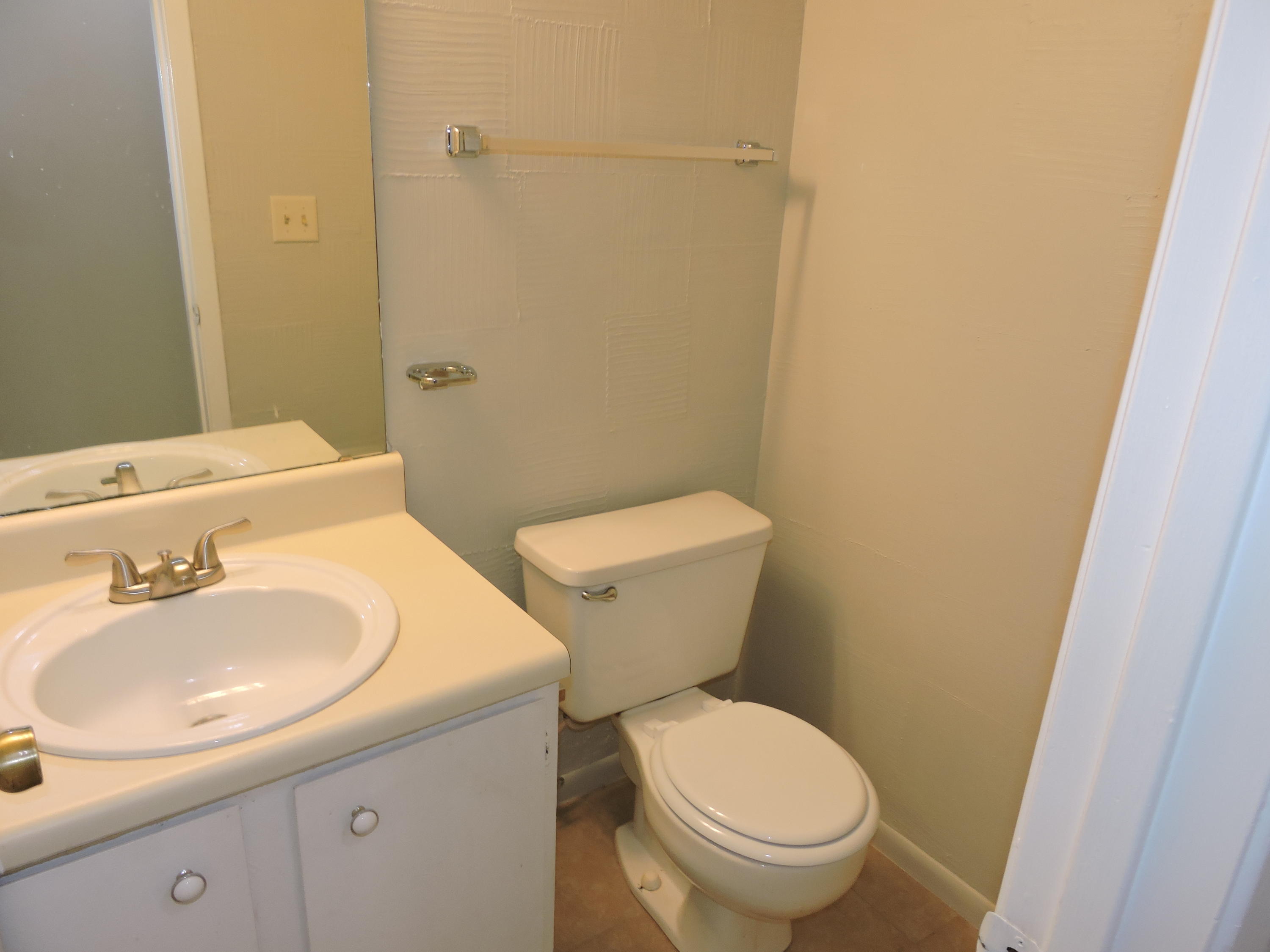 CRESTVIEW HEIGHTS - Residential Lease