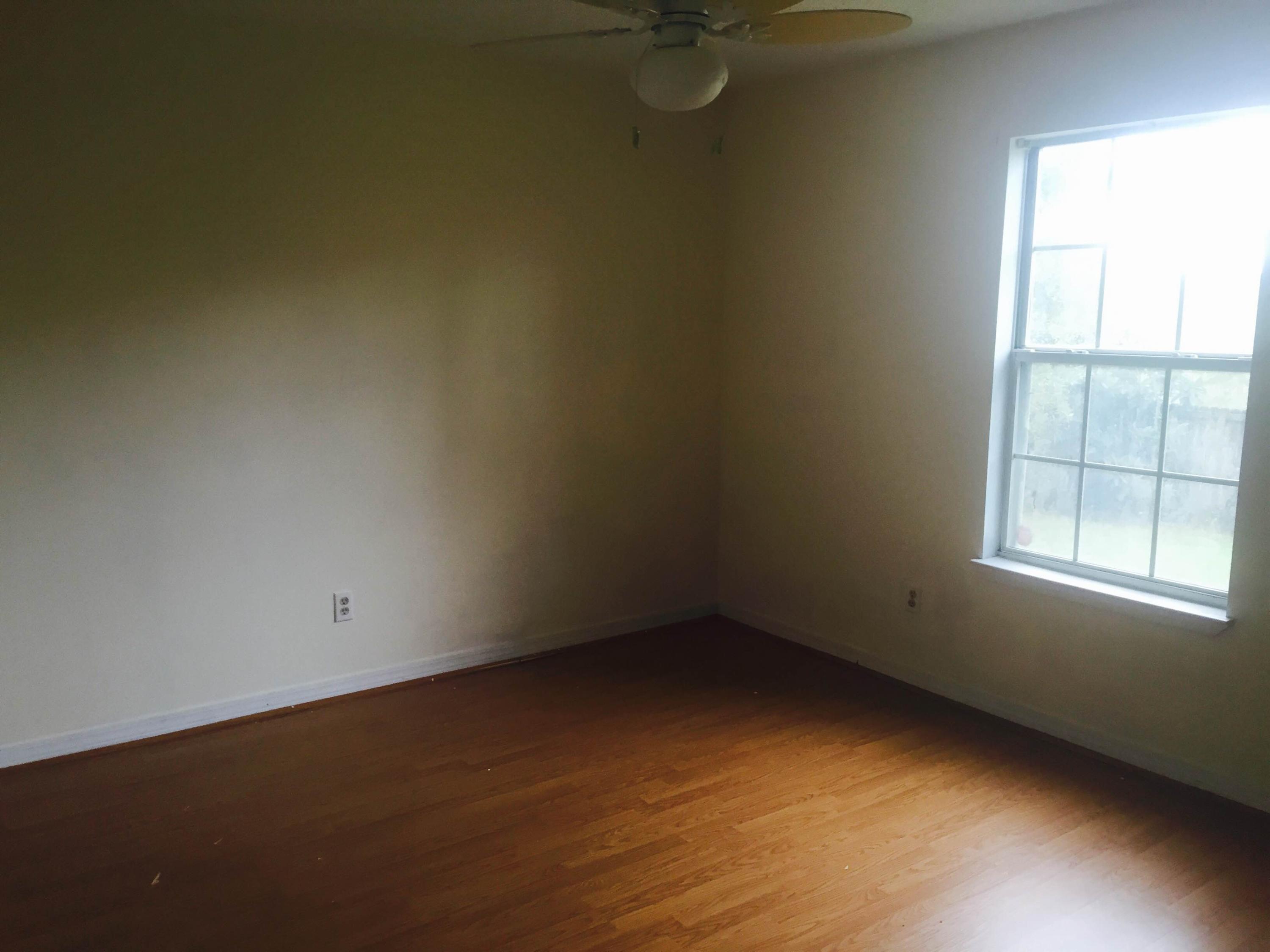 HOLLYROD PARK - Residential Lease