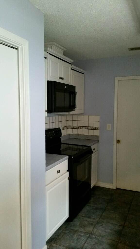 HOLLYROD PARK - Residential Lease