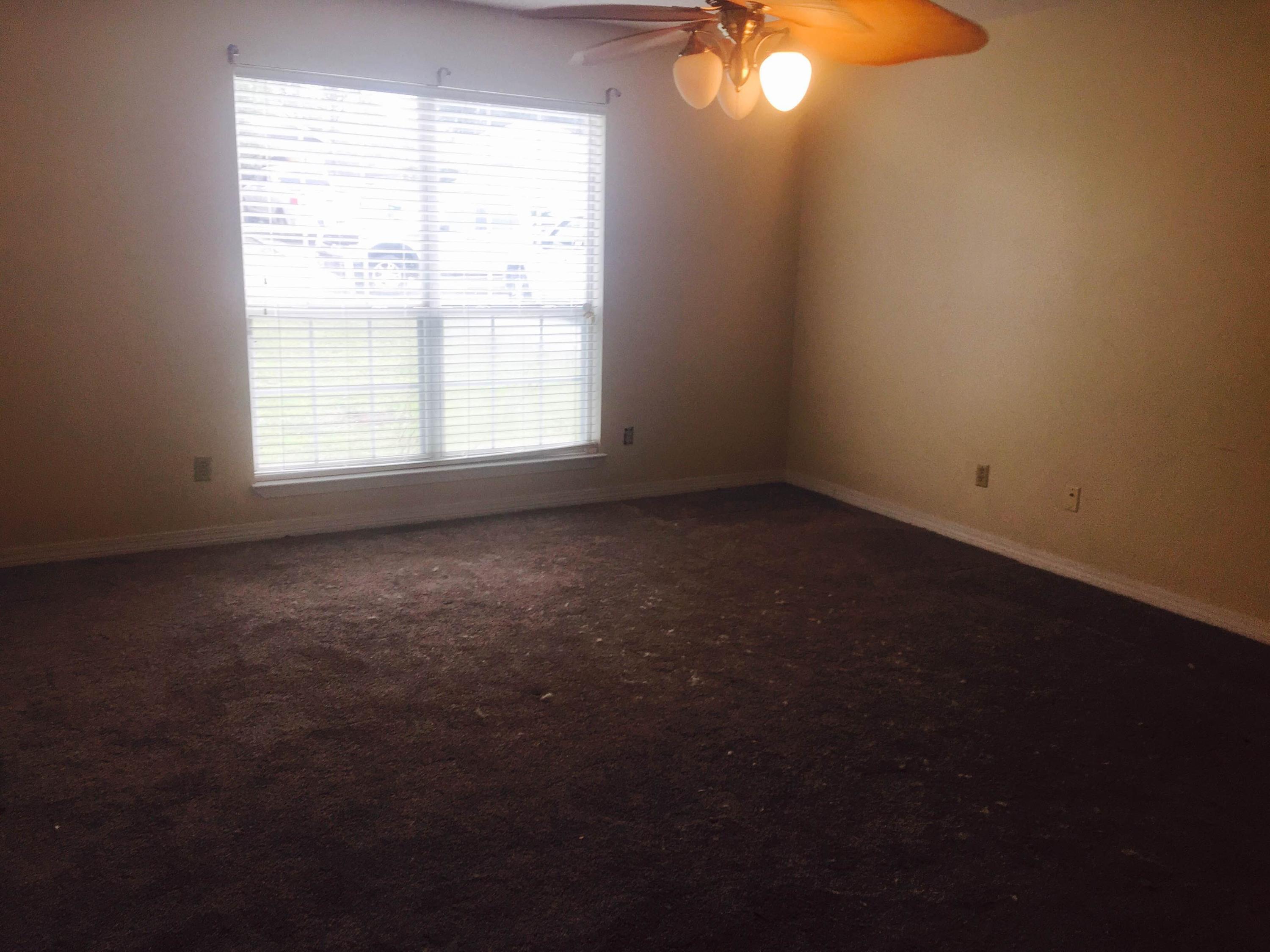 HOLLYROD PARK - Residential Lease
