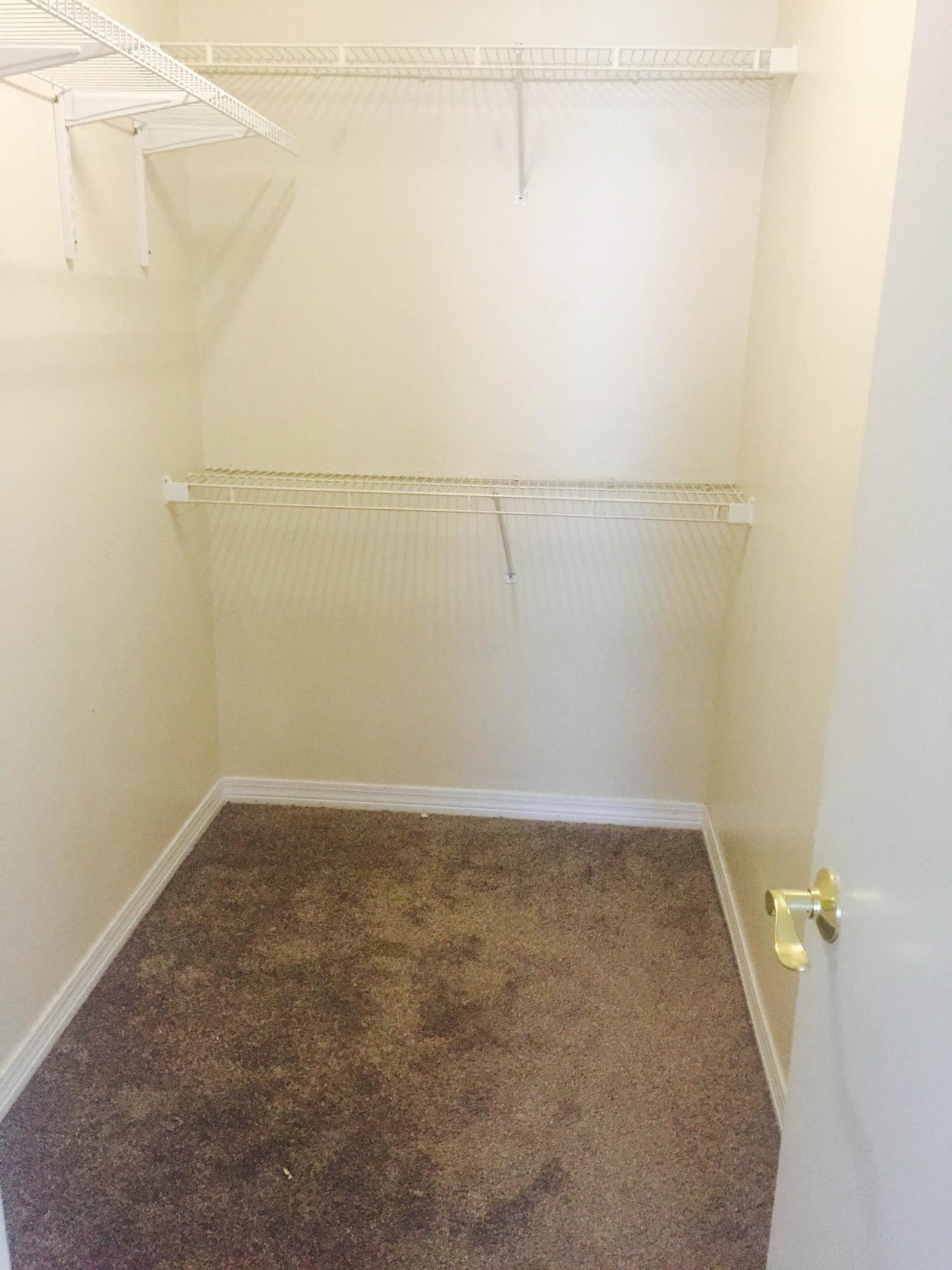 HOLLYROD PARK - Residential Lease