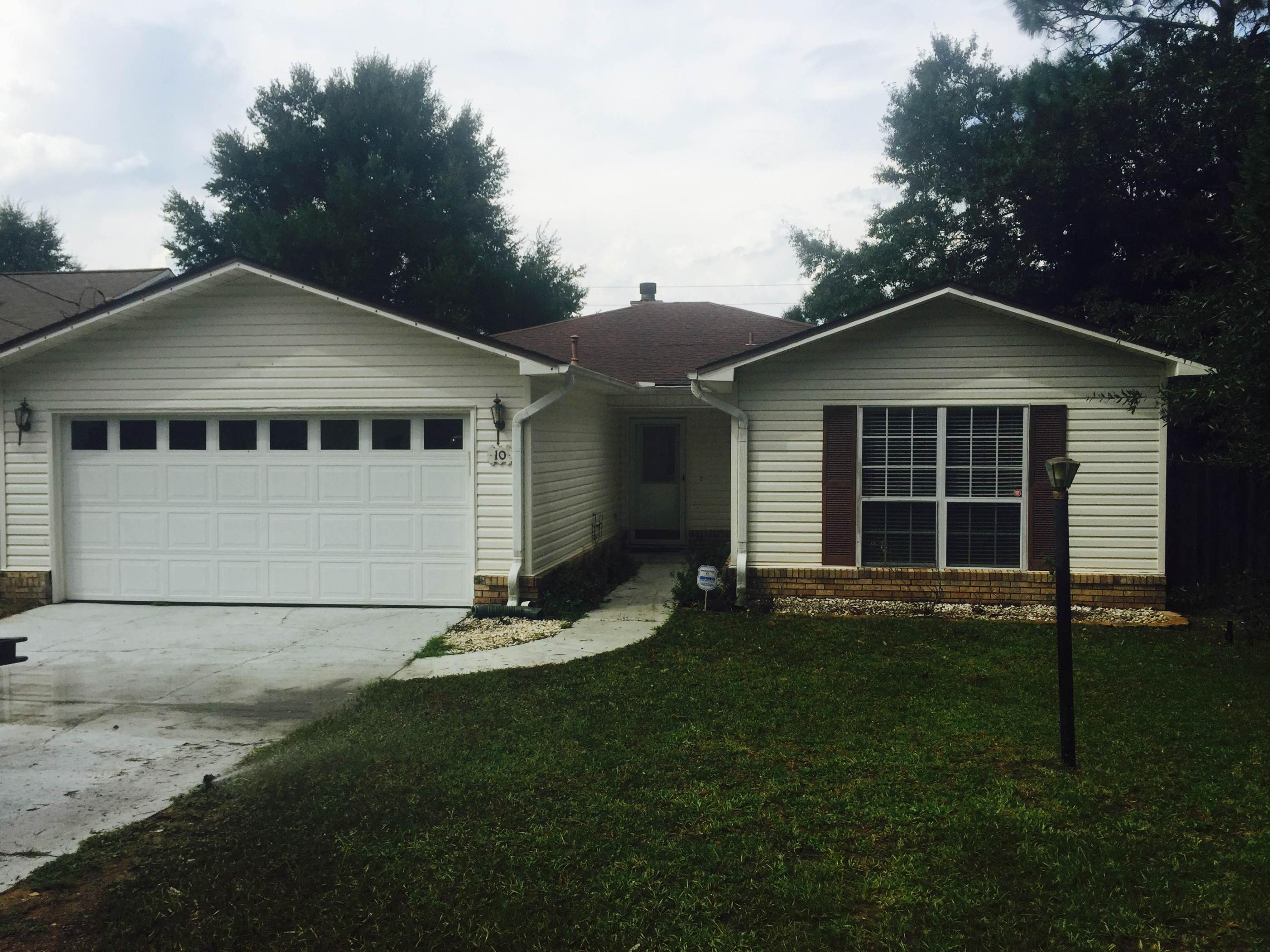 AVAILABLE: 8/8. PETS ALLOWED UPON OWNERS APPROVAL & W/ A $250-500 NON-REFUNDABLE PET FEE DEPENDING ON PETS! FLEXIBLE S/D = $1,800, CAN BE MADE IN 2 MO. INSTALLMENTS IF QUALIFIED. Fabulous home near the heart of Crestview close to the hospital, shopping & dining. Lg living area w/ parquet flooring, raised ceilings & wood burning fireplace. Eat in kitchen has all appliances in place. Home also features an inside utility rm, split bedrm plan for extra privacy & sec. system. Nice master suite w/ double vanity sinks & walk in closet. Screened patio & an open patio off back of home for relaxing/entertaining surrounded by a privacy fenced backyard. Lawn pump & sprinkler system on a timer for easy lawn care. Home is located on a cul-de-sac. Call to see today & make this your *home sweet home*...