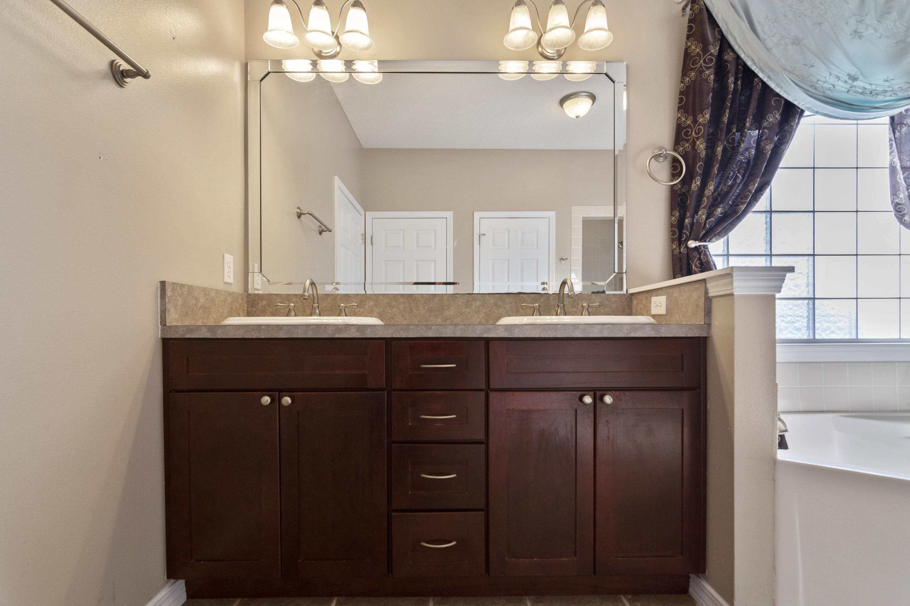 LEE FARMS PH I - Residential