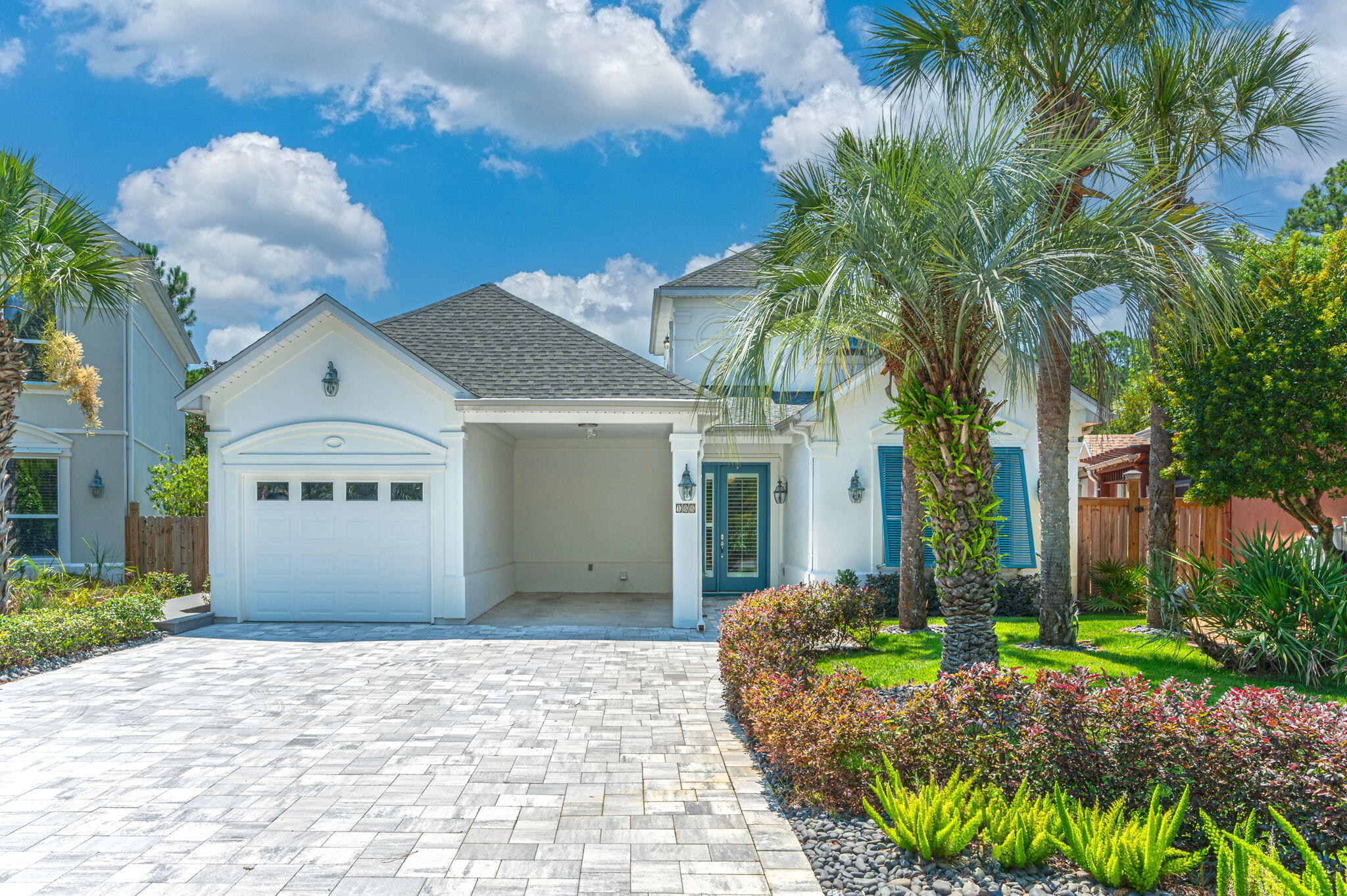 FAIRWAY VILLAS - Residential