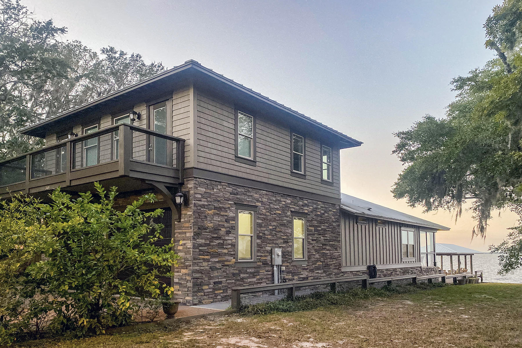 GRAYTON BAYOU - Residential