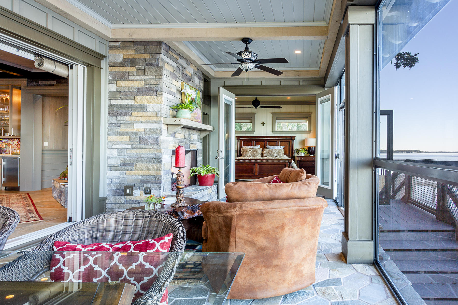 GRAYTON BAYOU - Residential