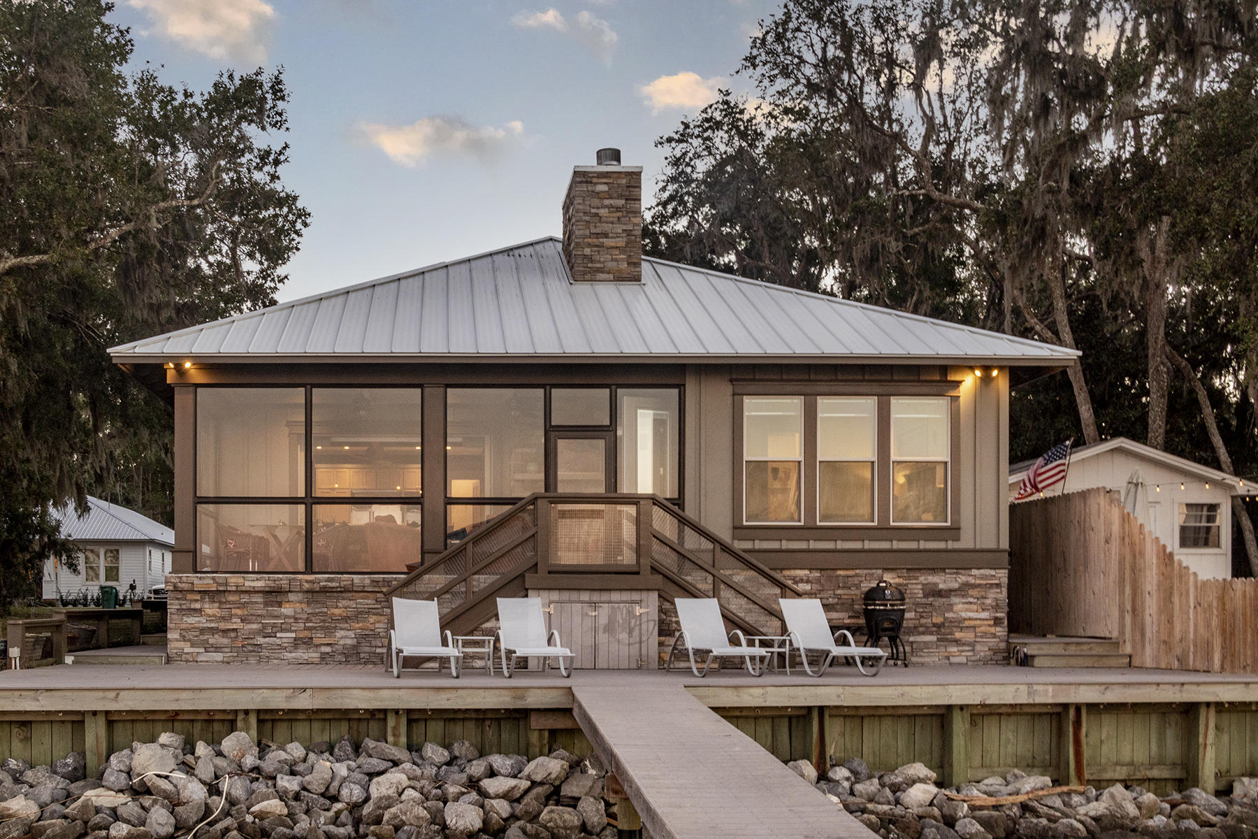 GRAYTON BAYOU - Residential