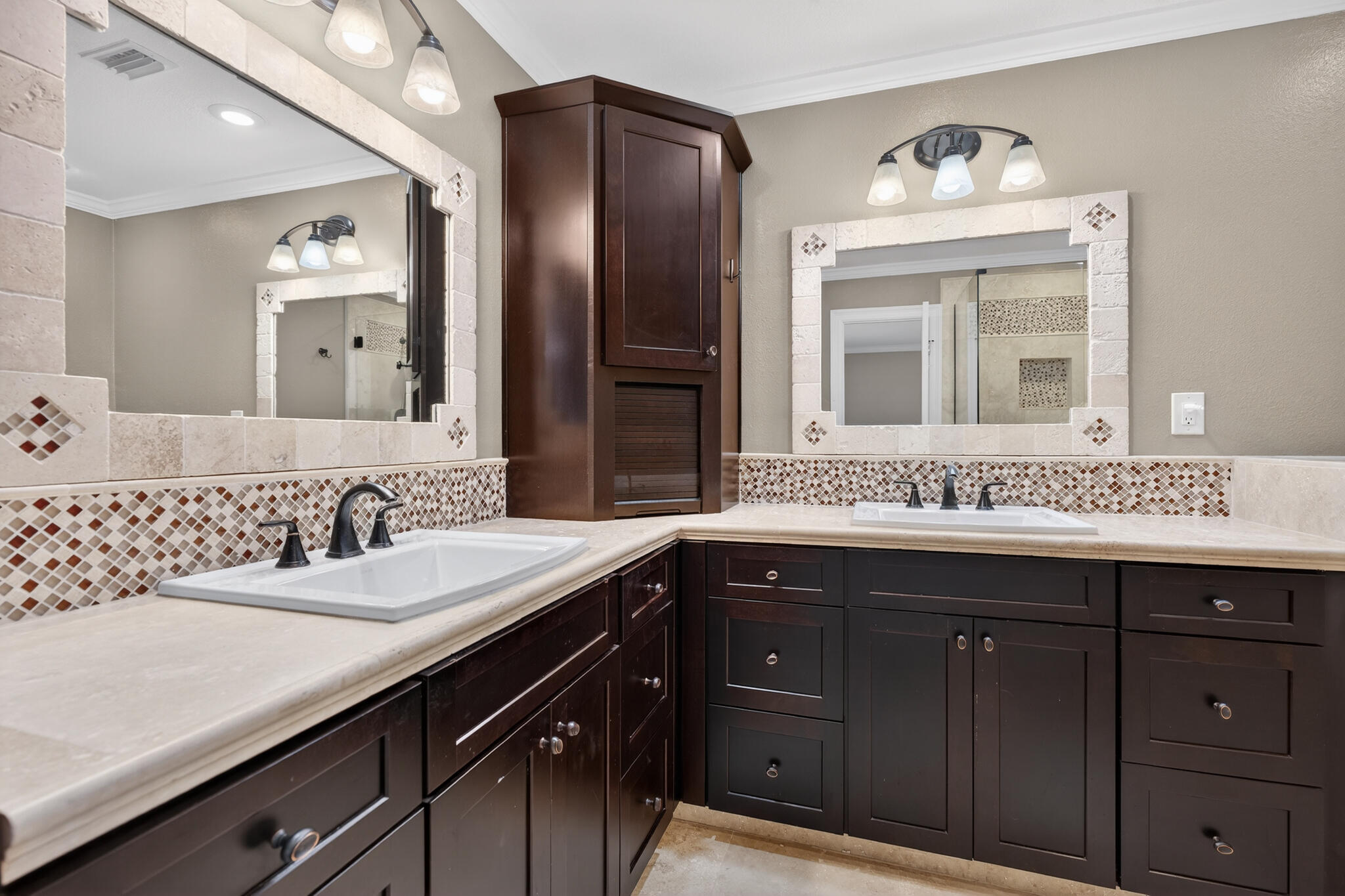 LAKE LORRAINE ESTATES 3 - Residential