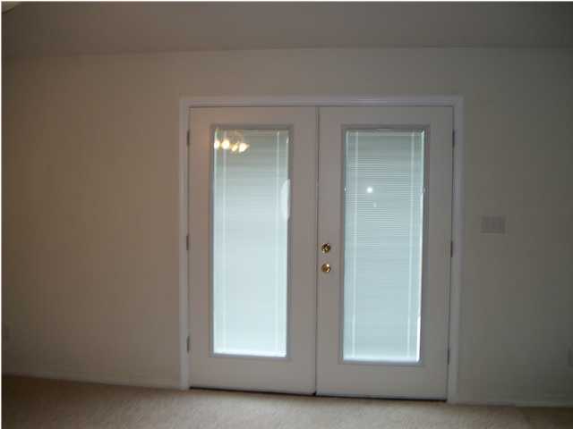 ROSS CROSSING - Residential Lease