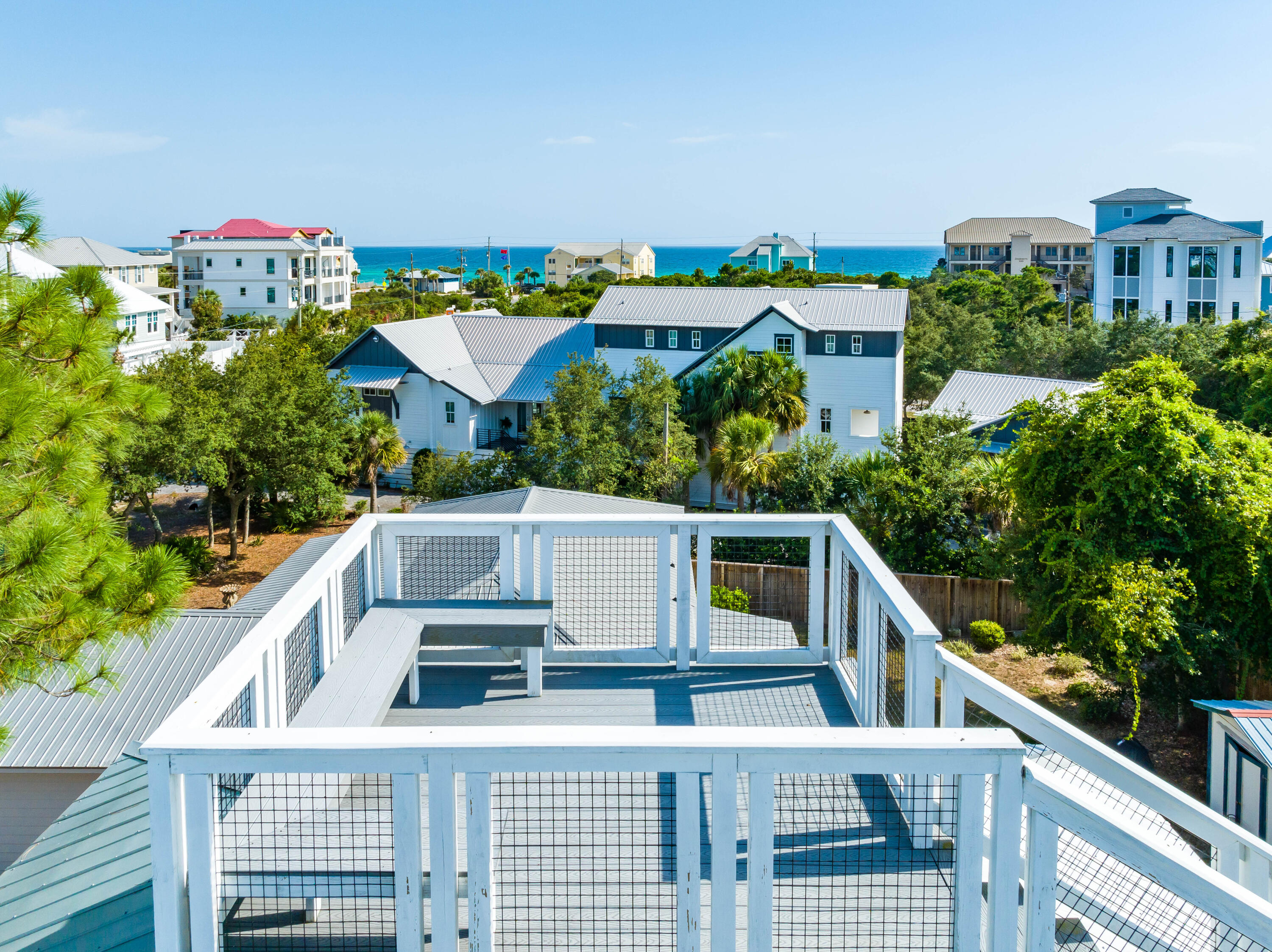 BEACH HIGHLANDS - Residential