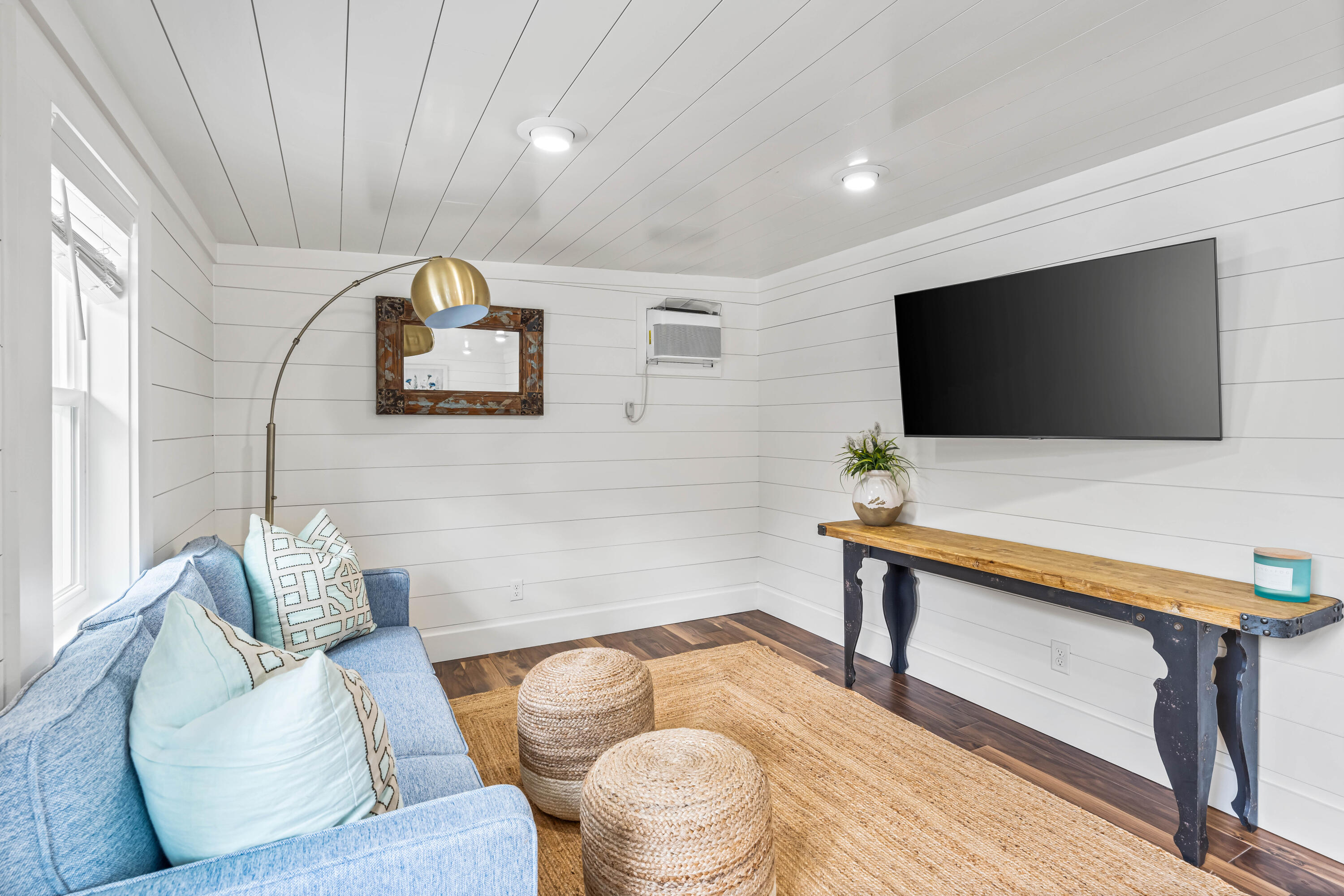 BEACH HIGHLANDS - Residential
