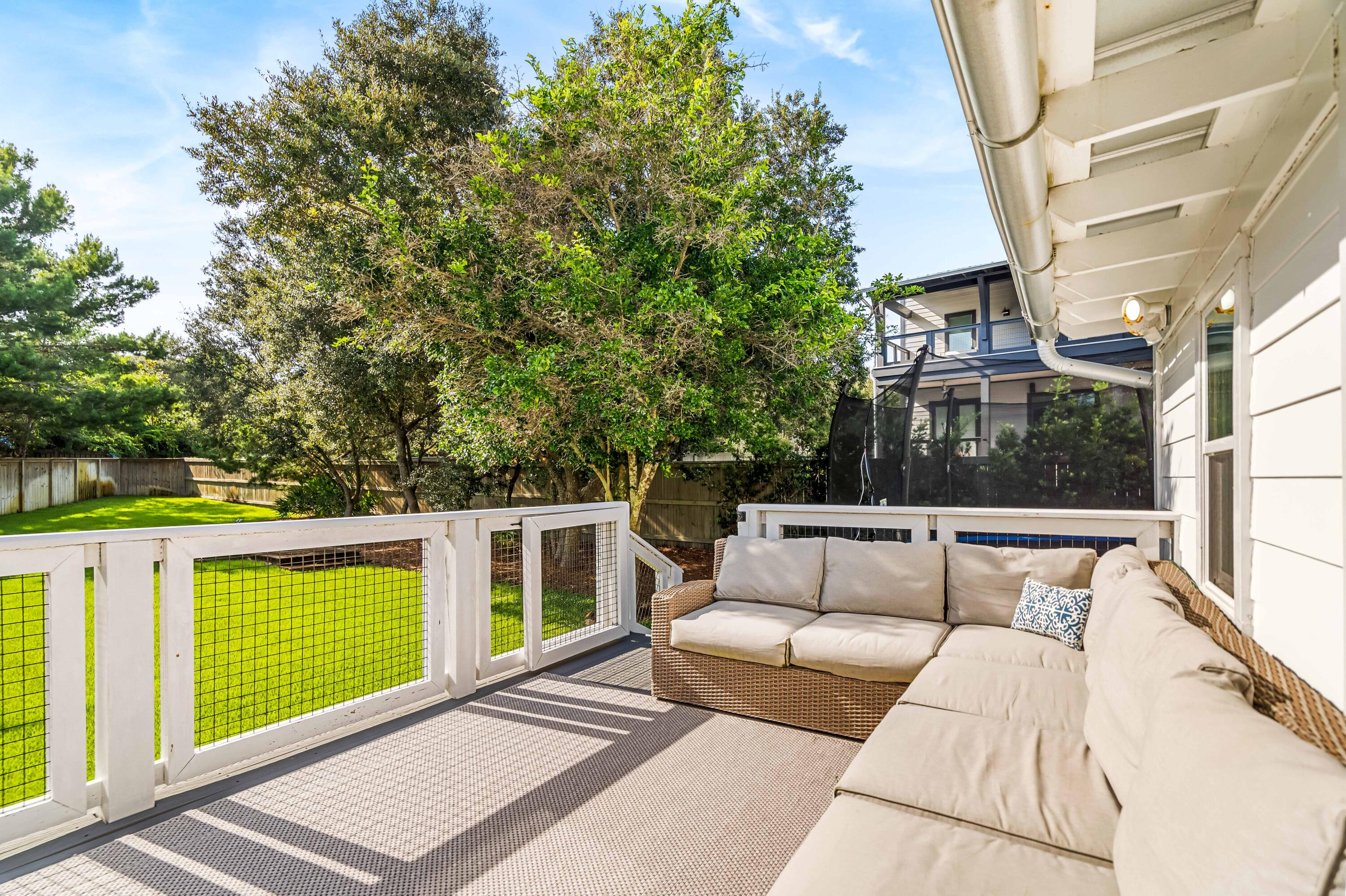 BEACH HIGHLANDS - Residential